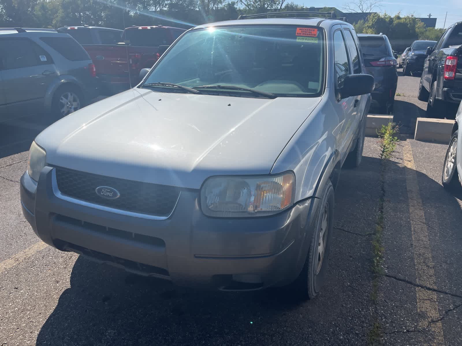 Thumbnail: 2004 Ford Escape - 3