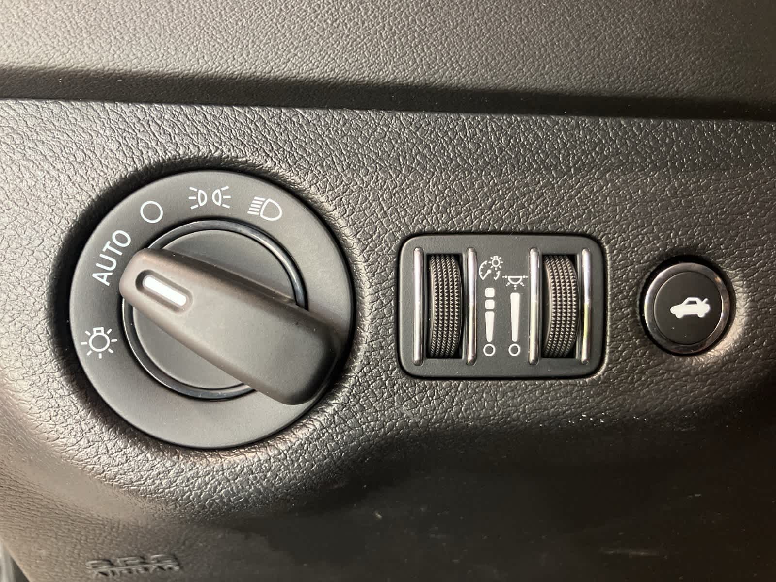 Thumbnail: 2022 Dodge Charger - 16