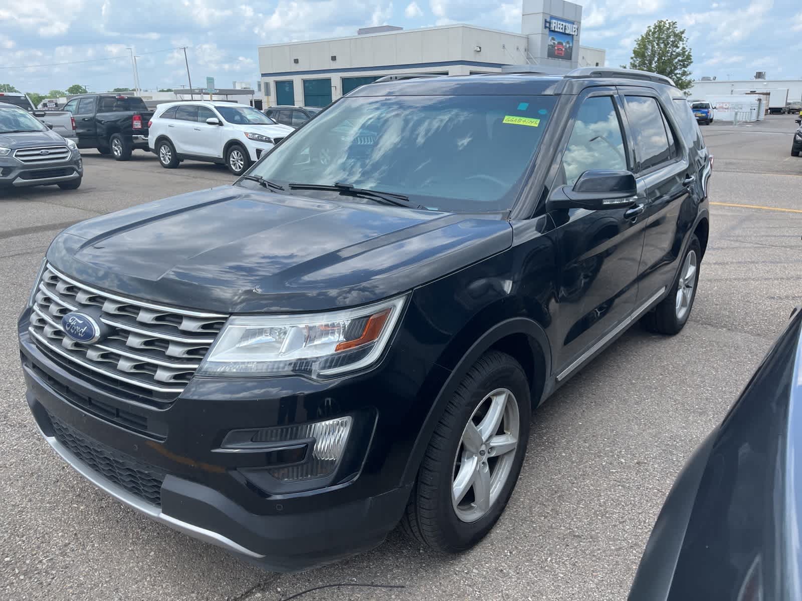 2016 Ford Explorer XLT 4