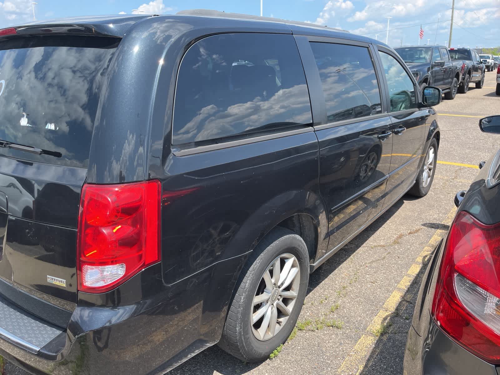 Thumbnail: 2013 Dodge Grand Caravan - 12