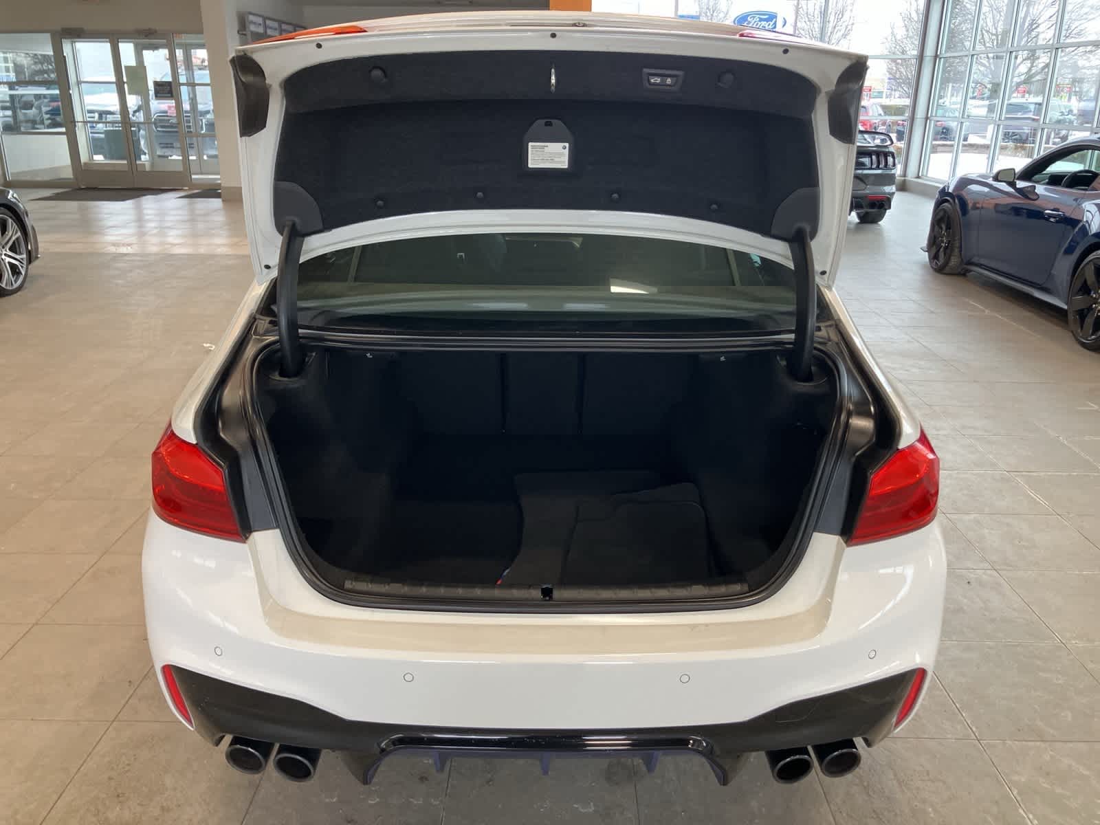 Thumbnail: 2019 BMW M5 - 29