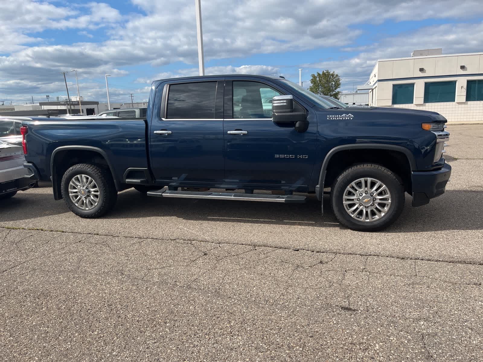 Thumbnail: 2021 Chevrolet Silverado 3500 - 17