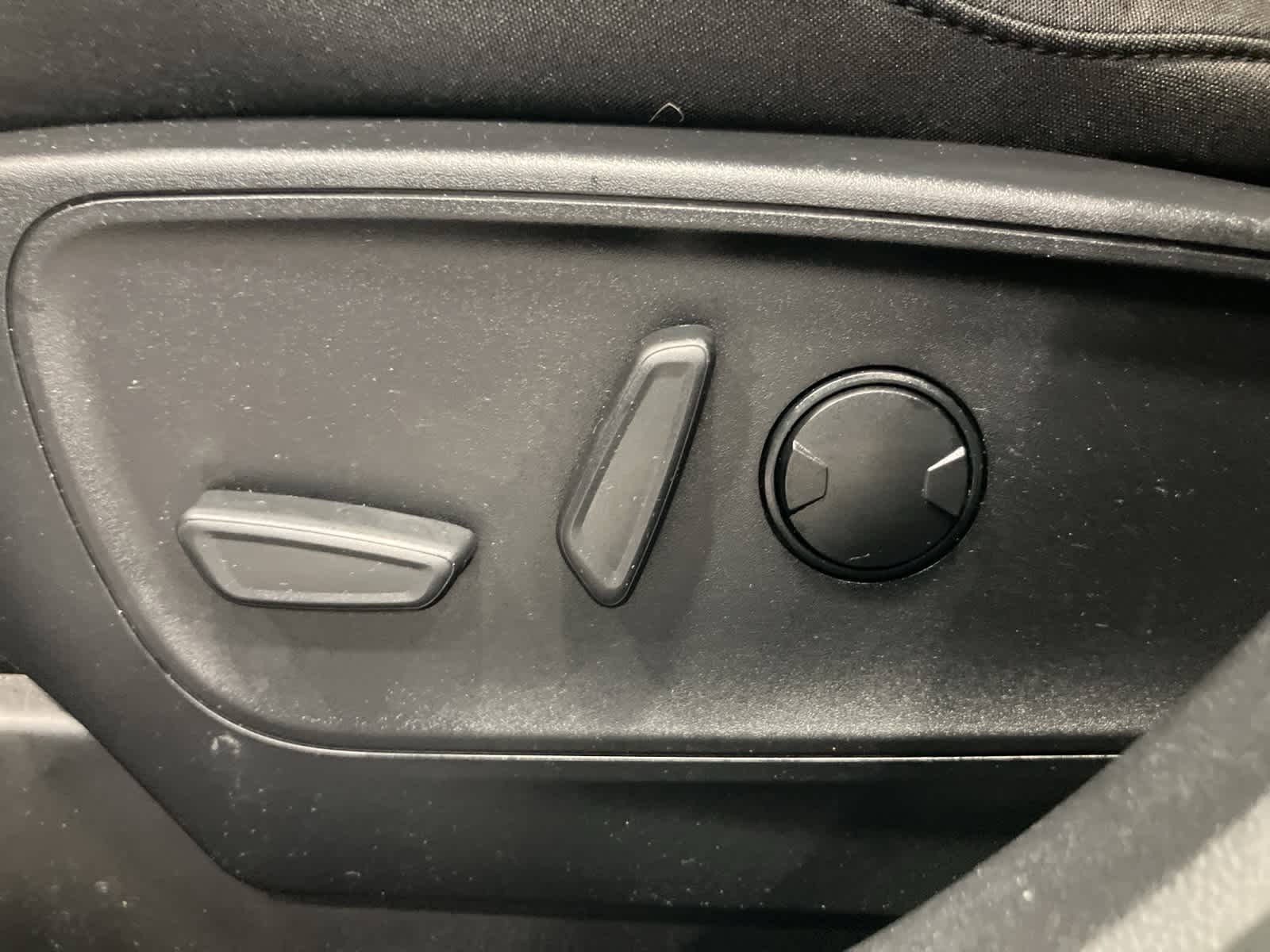 Thumbnail: 2023 Ford Escape - 11