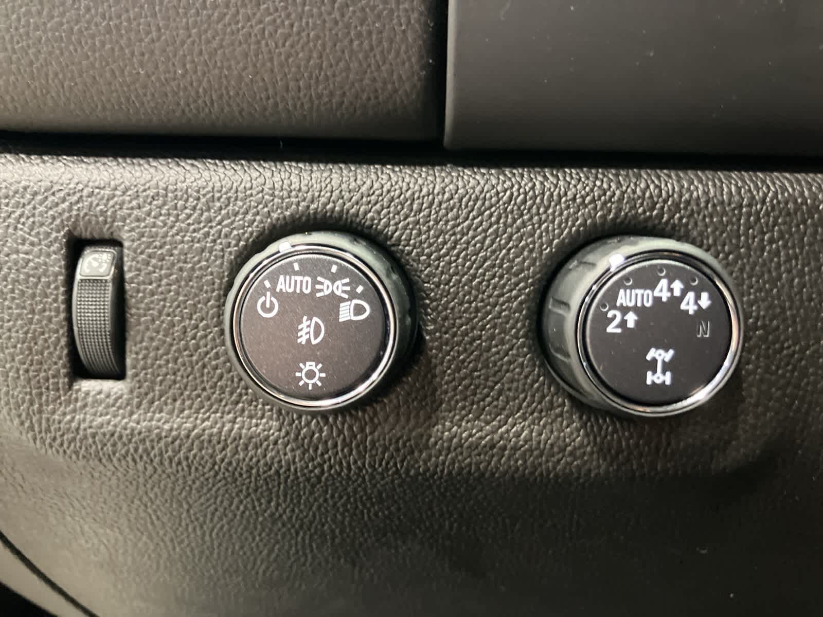 Thumbnail: 2020 GMC Canyon - 18