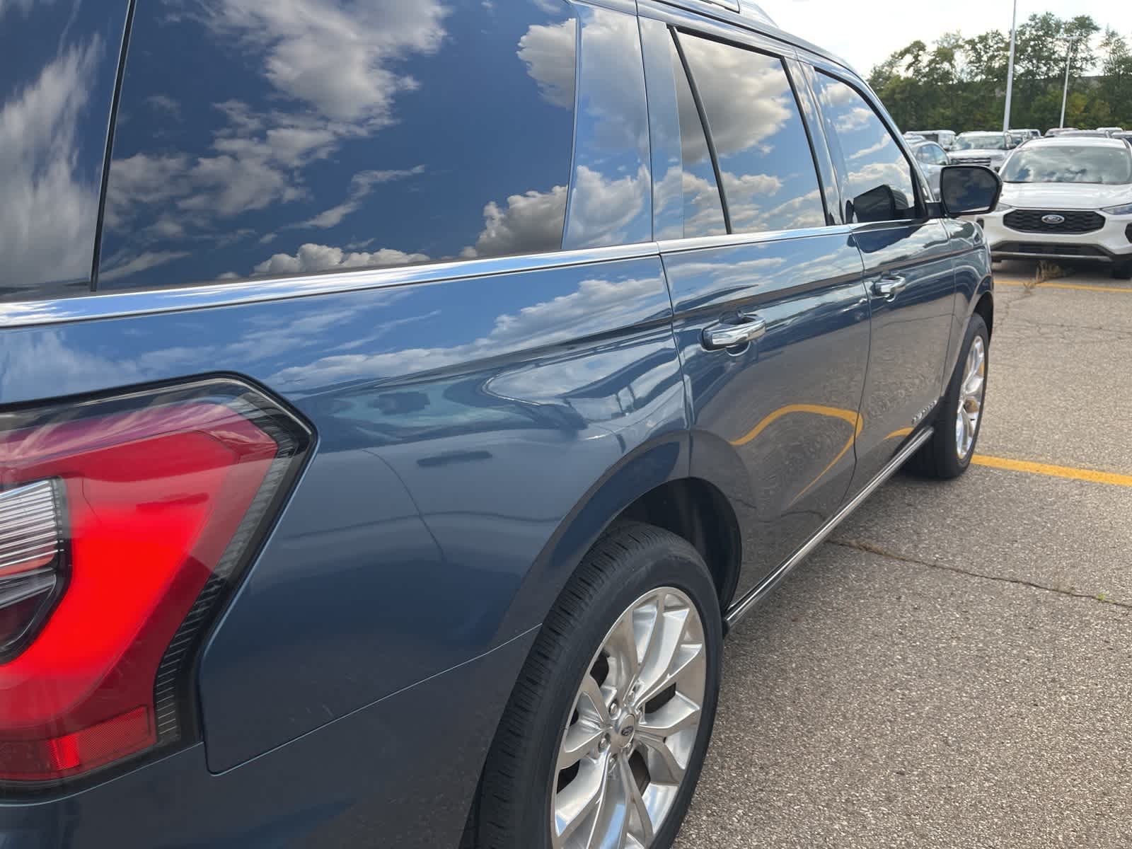 Thumbnail: 2019 Ford Expedition - 13