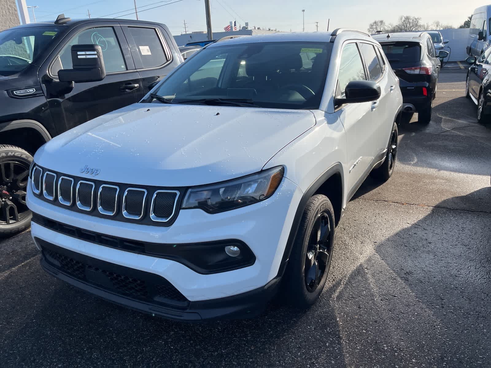Thumbnail: 2022 Jeep Compass - 2