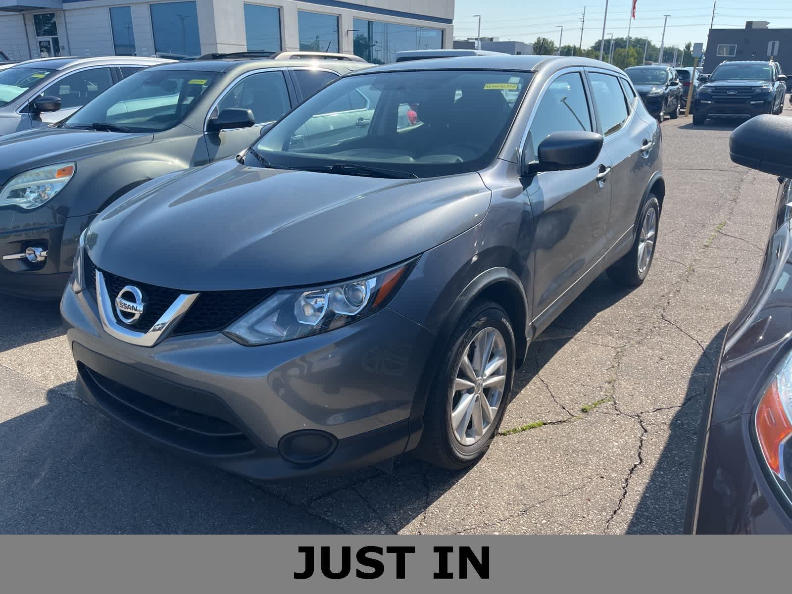 2017 Nissan Rogue Sport S -
                  Sterling Heights, MI