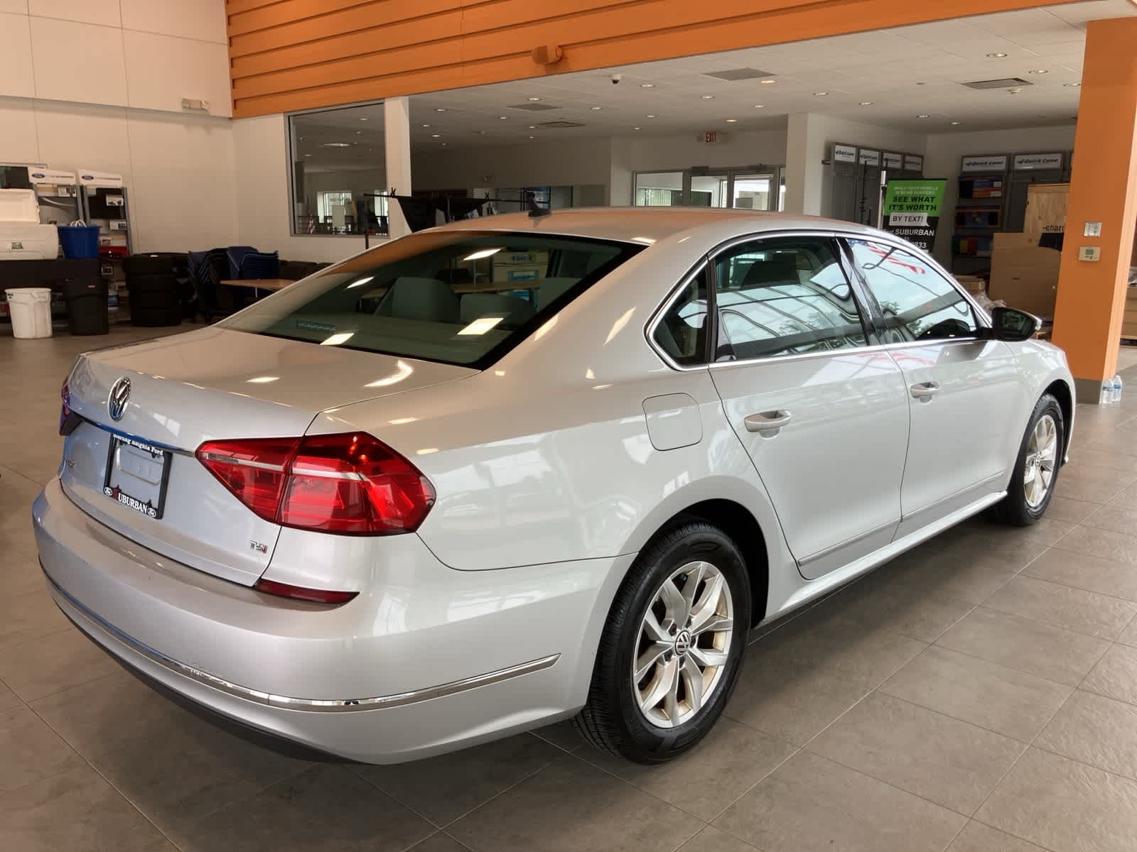 Thumbnail: 2016 Volkswagen Passat - 5
