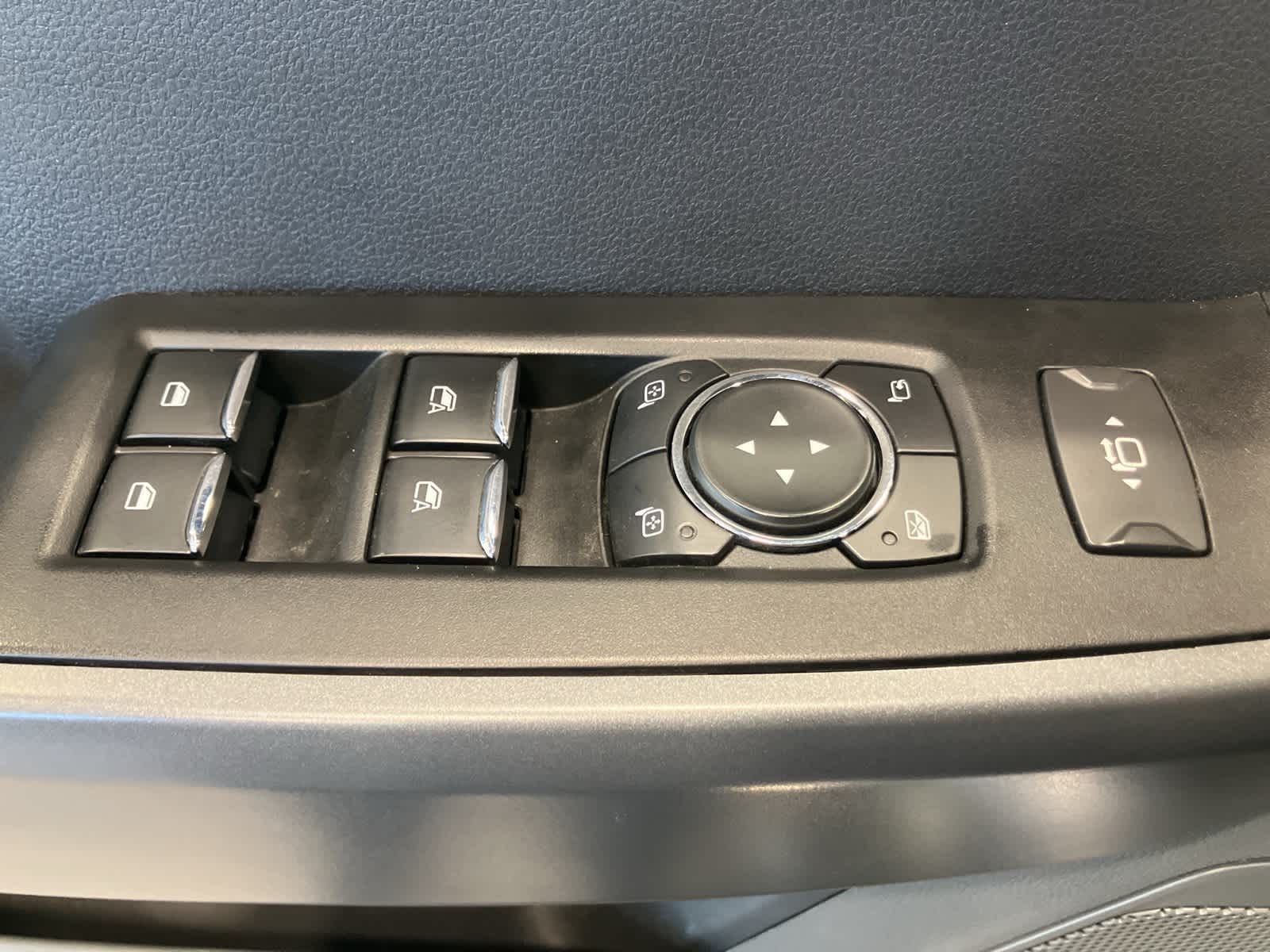 Thumbnail: 2023 Ford Econoline - 13