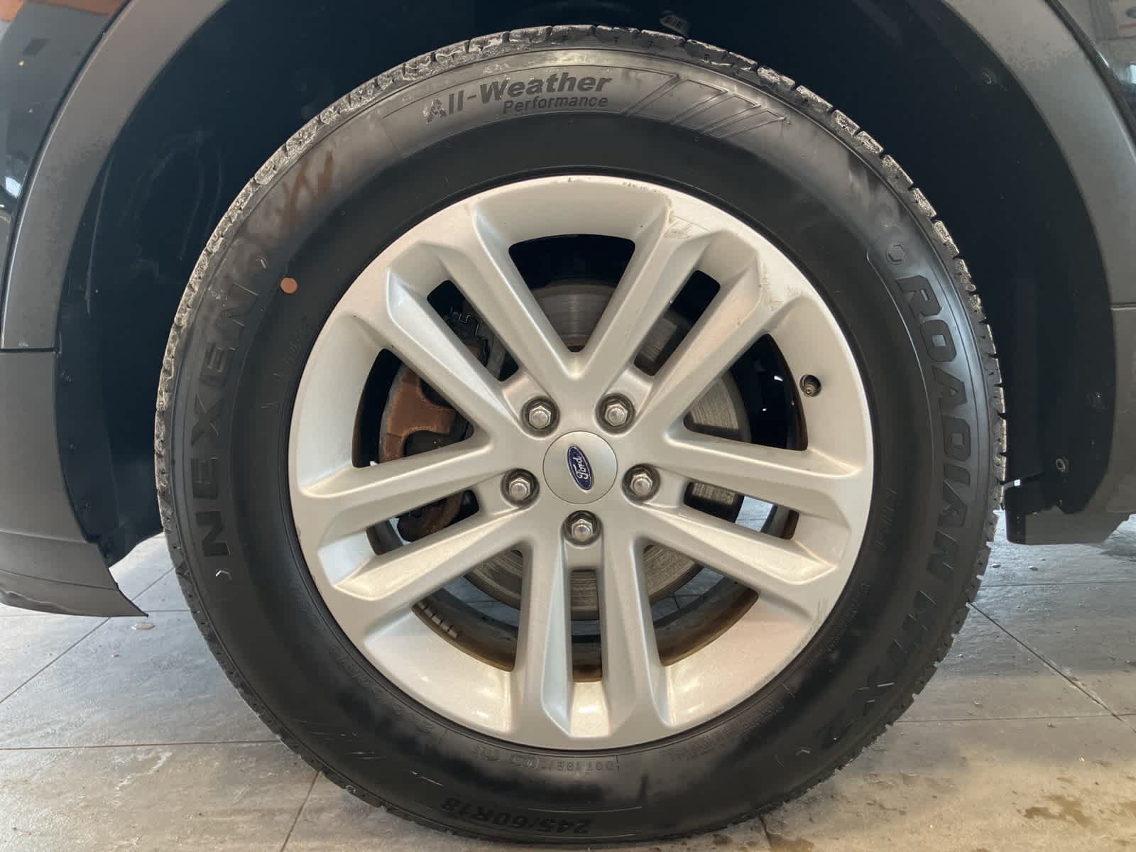 Thumbnail: 2017 Ford Explorer - 9