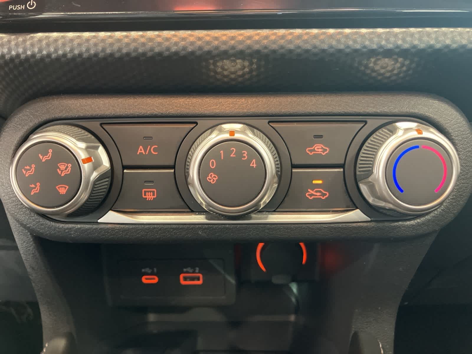 Thumbnail: 2023 Nissan Kicks - 17