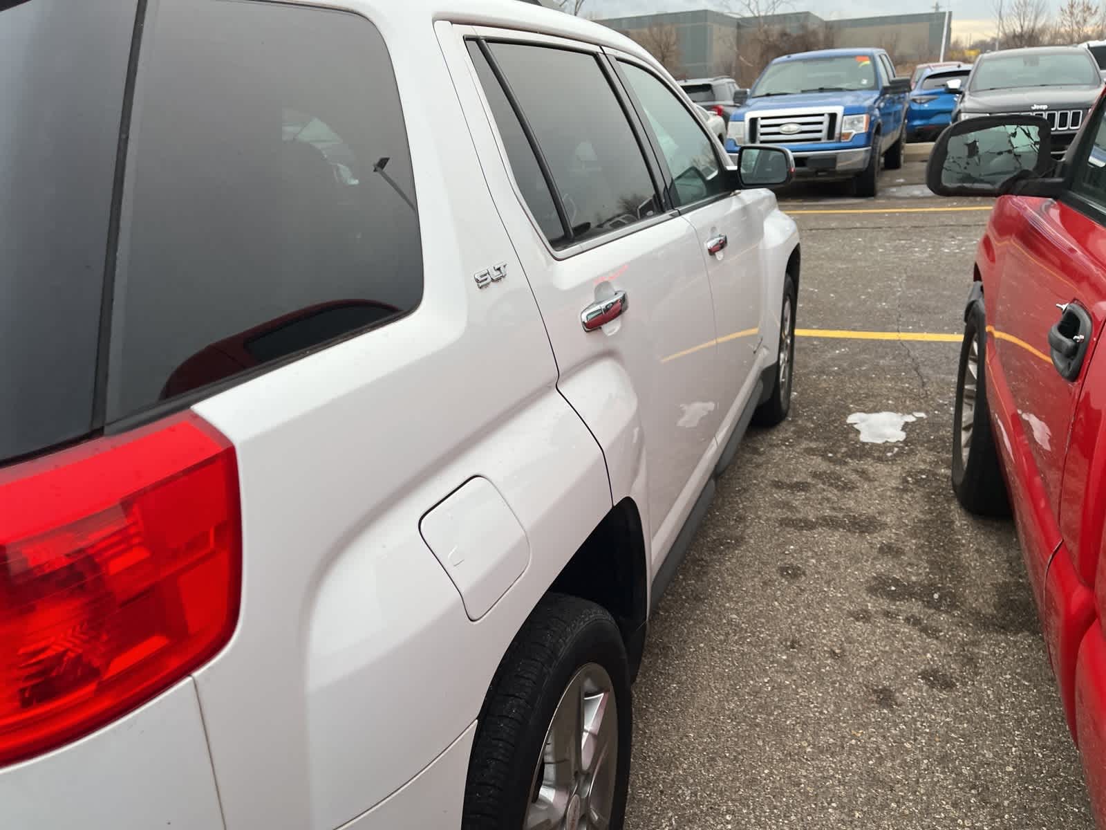 Thumbnail: 2015 GMC Terrain - 16