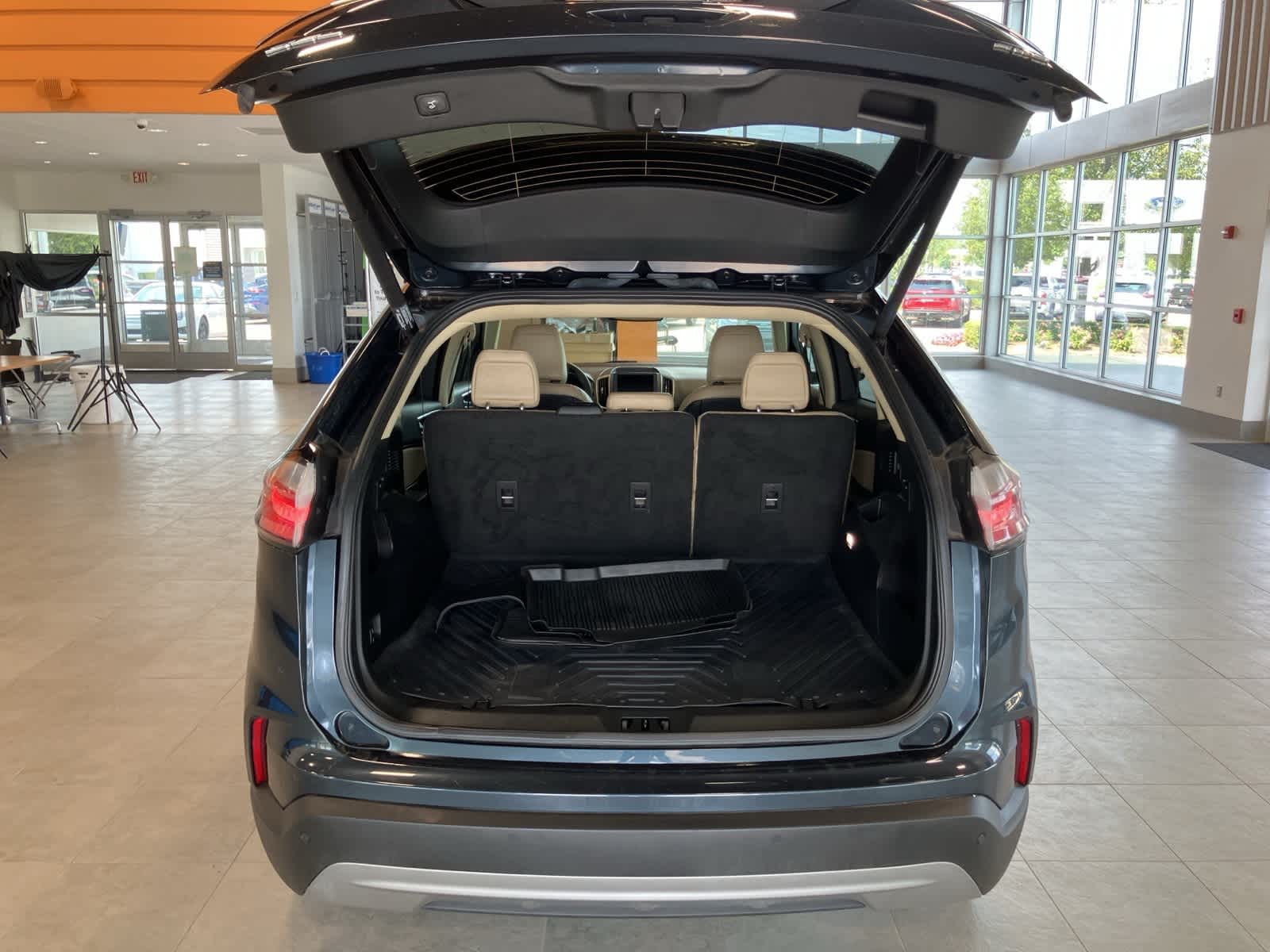 Thumbnail: 2022 Ford Edge - 25