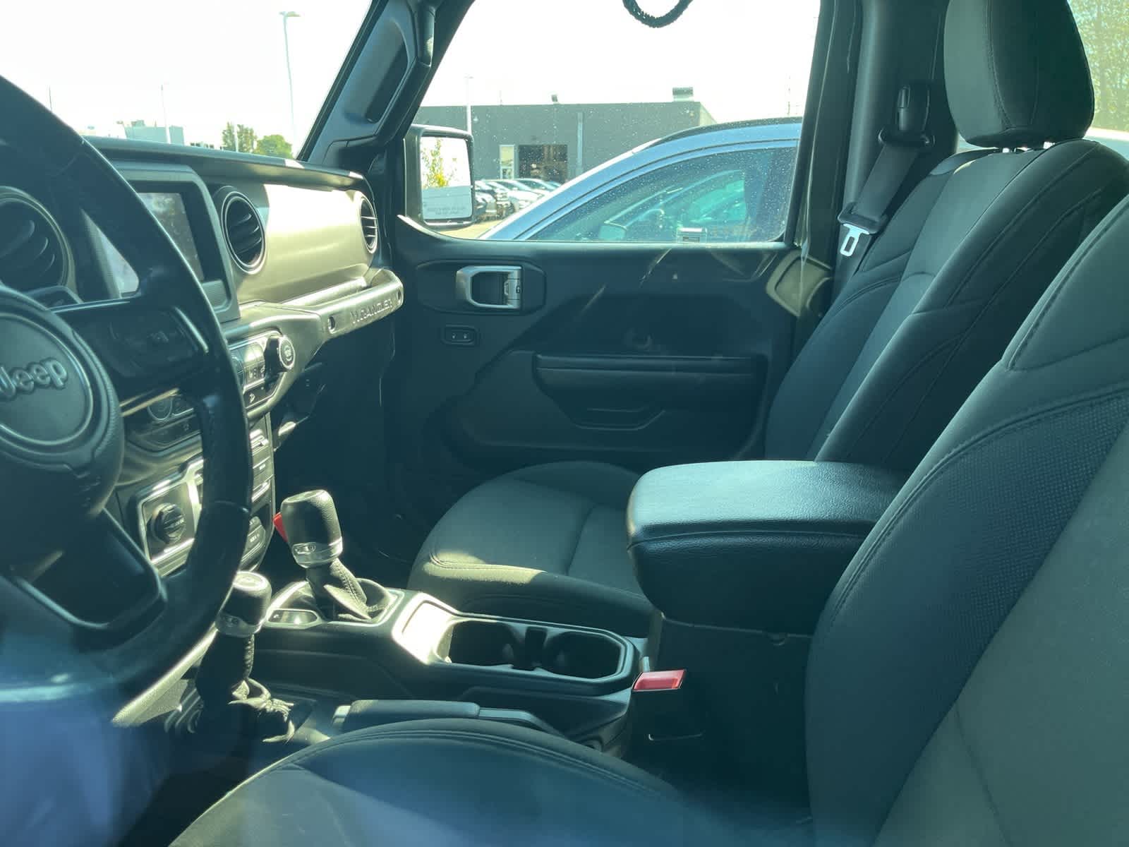 Thumbnail: 2020 Jeep Wrangler - 27