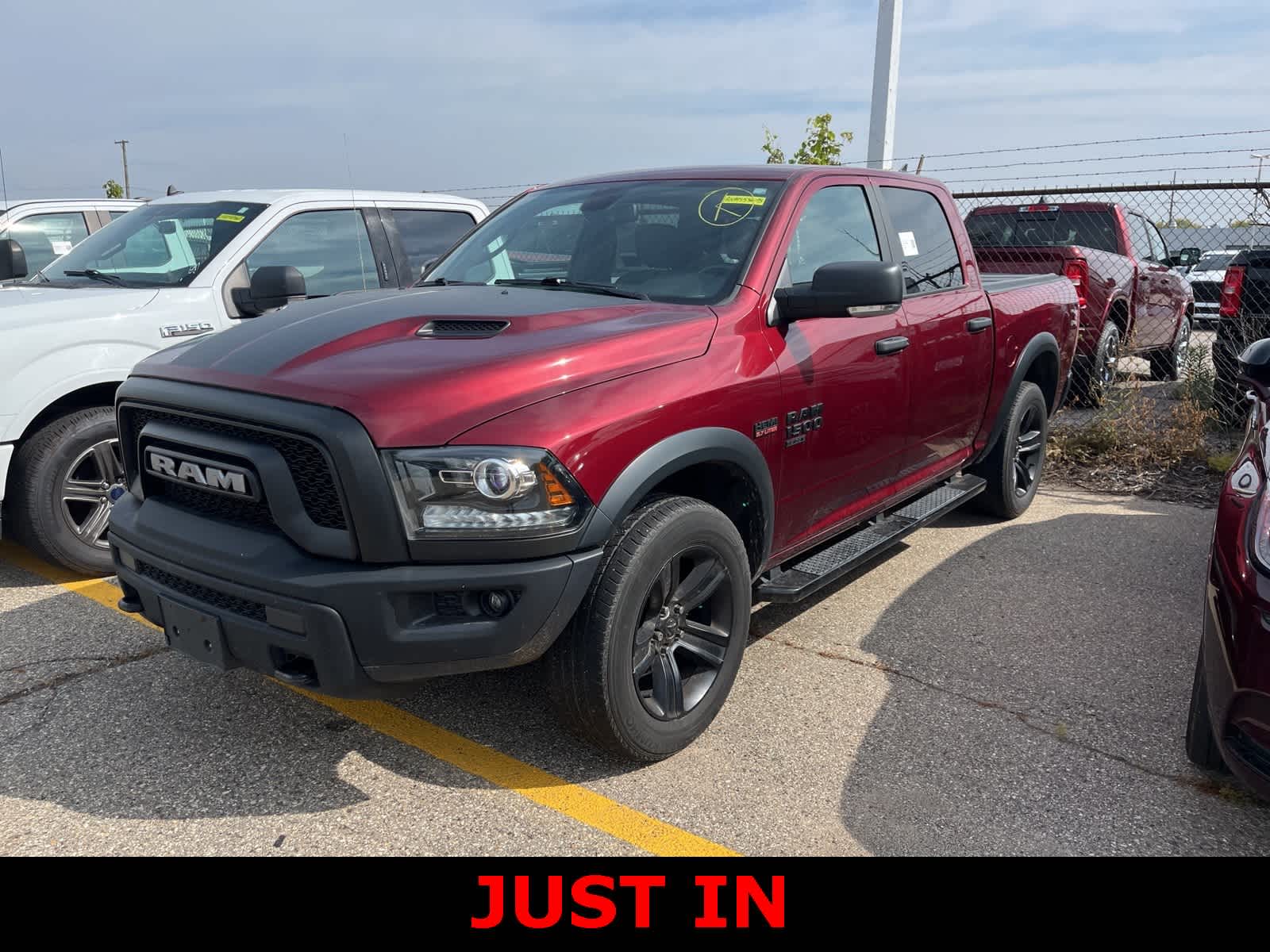 Thumbnail: 2021 RAM 1500 Classic - 1