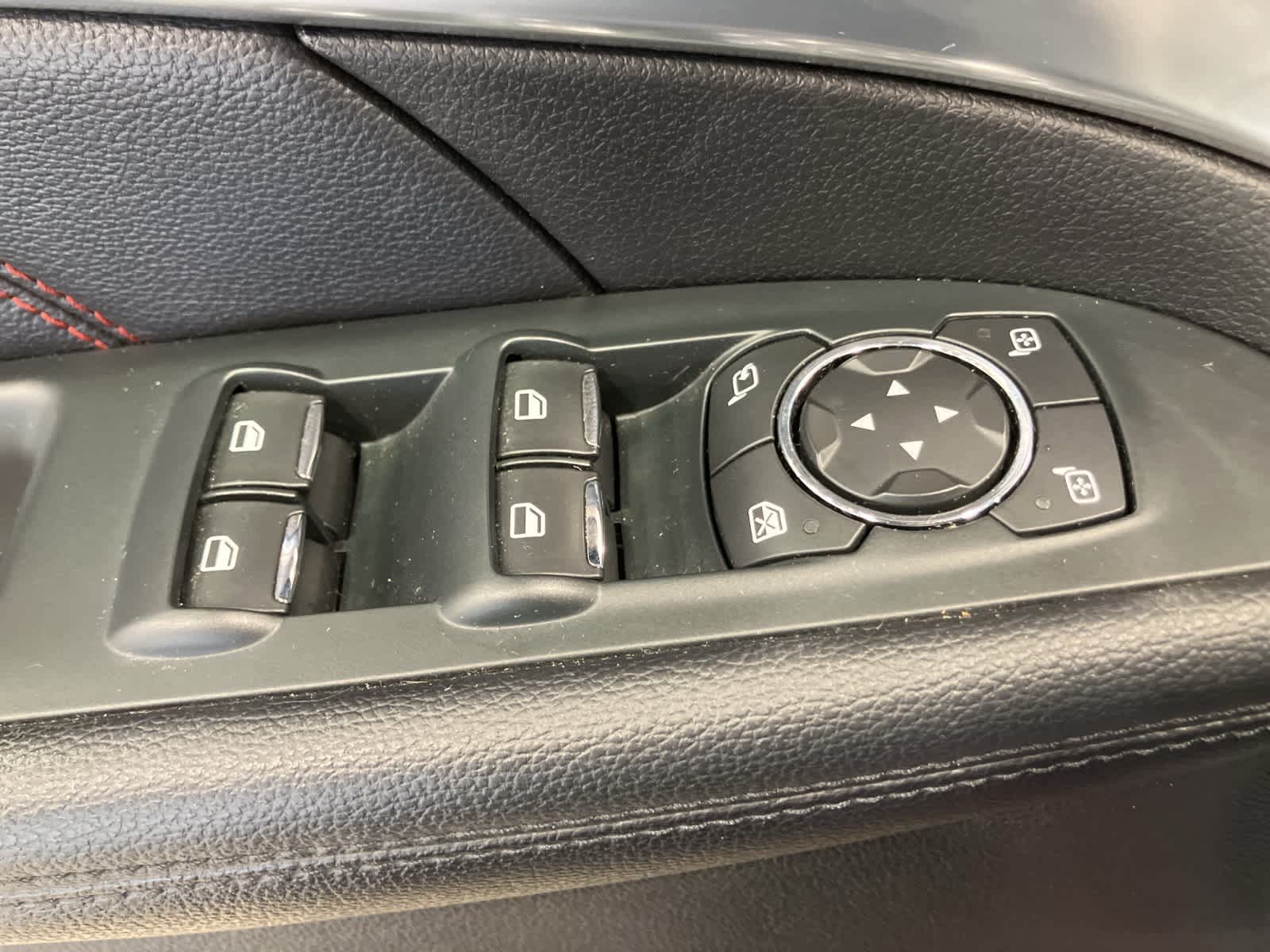 Thumbnail: 2018 Ford Explorer - 15