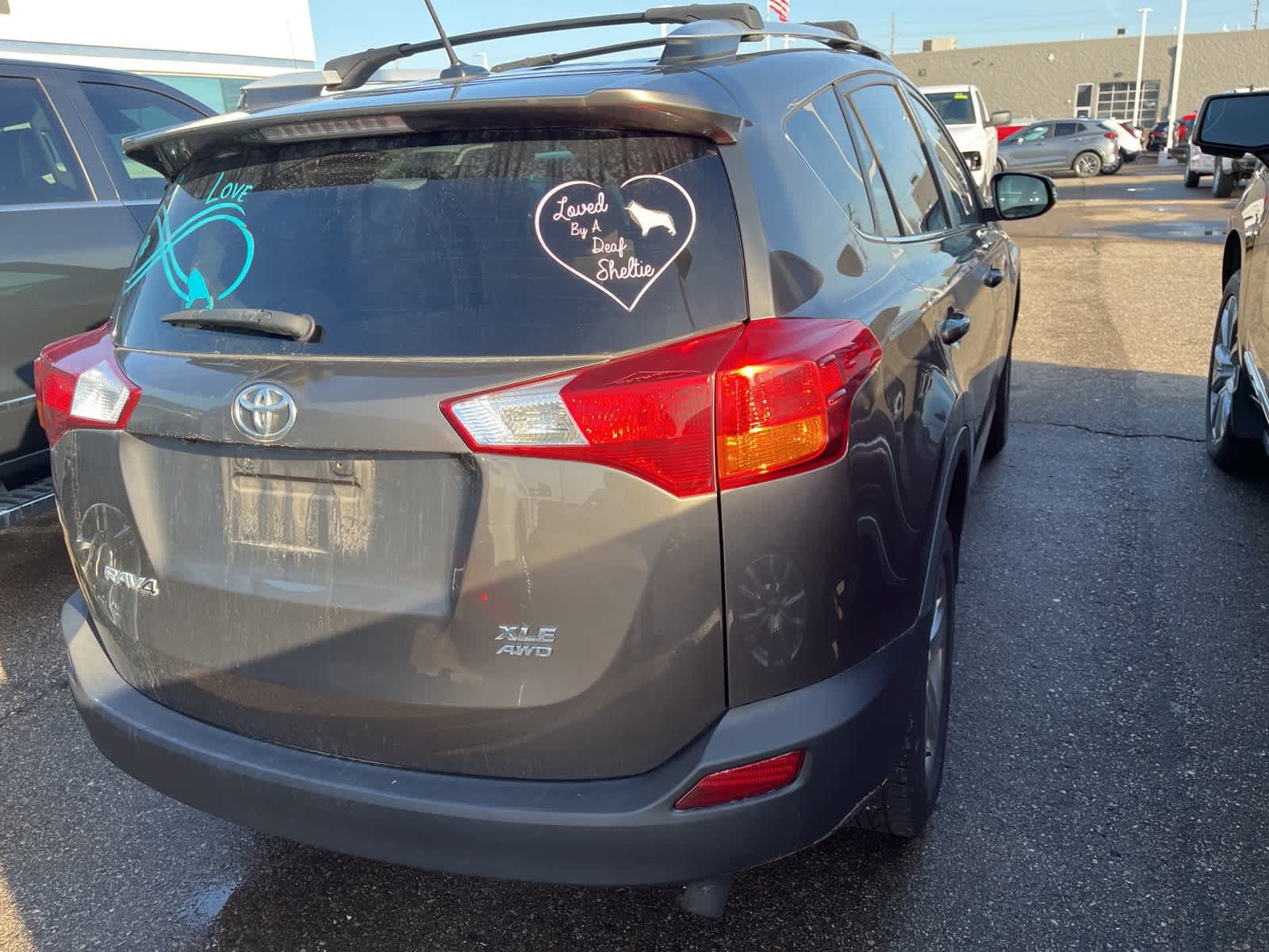 Thumbnail: 2015 Toyota RAV4 - 14