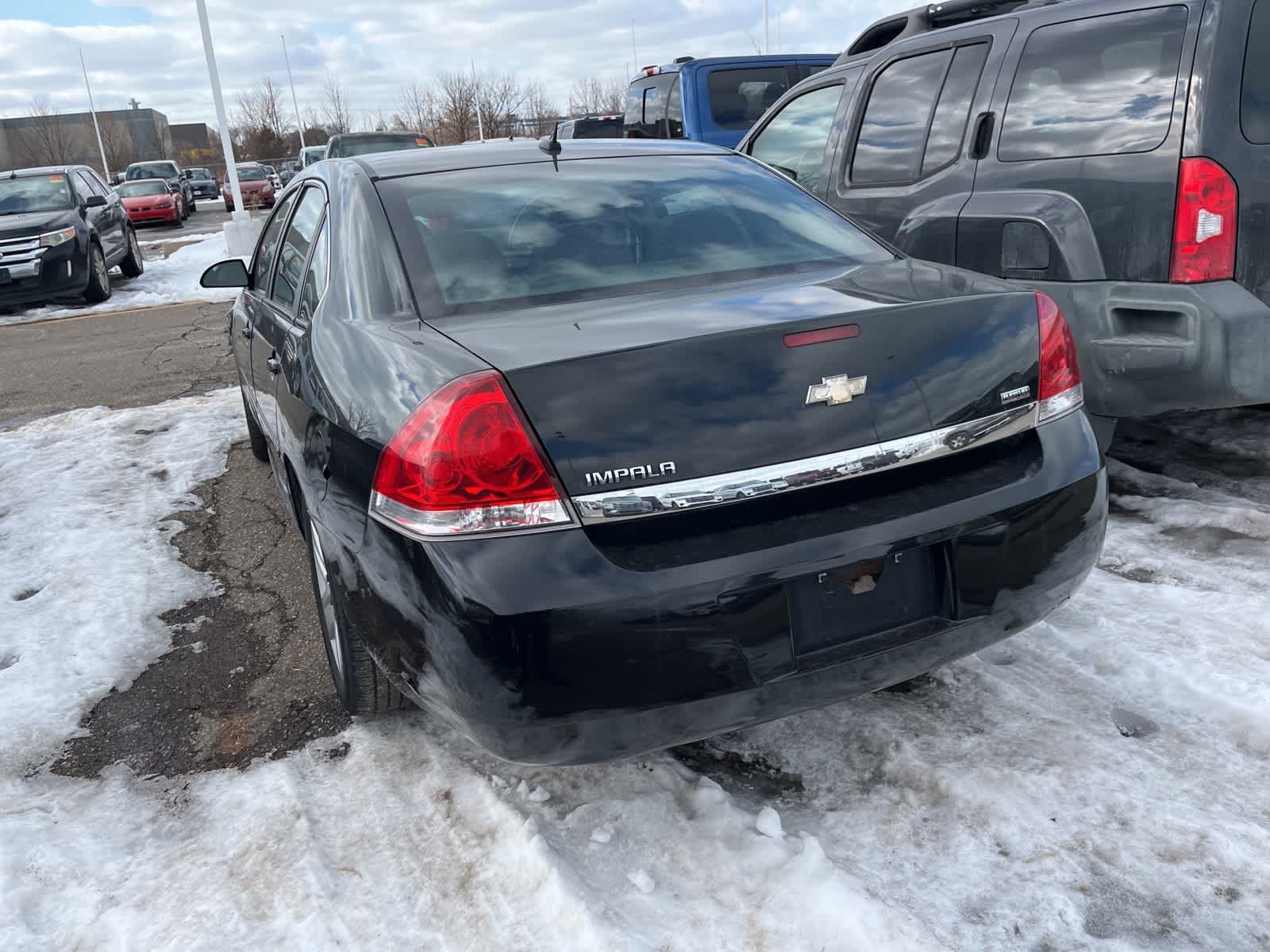 Thumbnail: 2011 Chevrolet Impala - 10