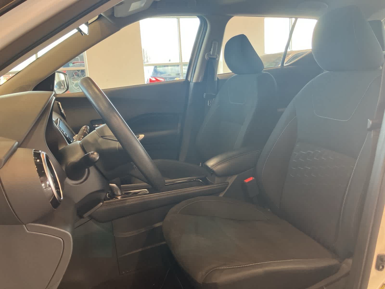 Thumbnail: 2023 Nissan Kicks - 10