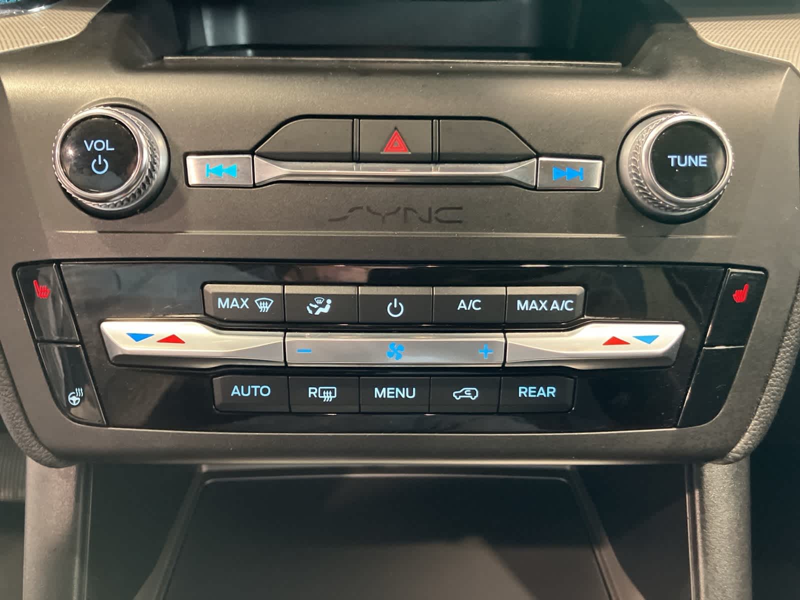 Thumbnail: 2020 Ford Explorer - 17