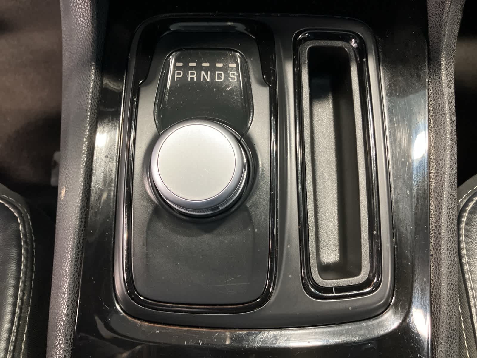 Thumbnail: 2017 Chrysler 300 - 16