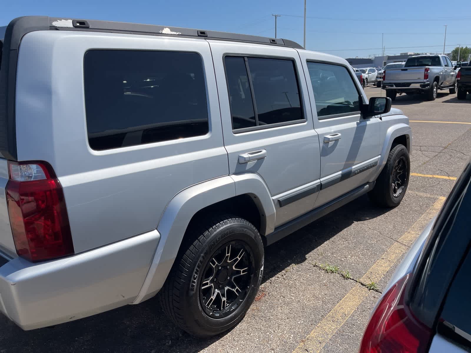 Thumbnail: 2007 Jeep Commander - 15