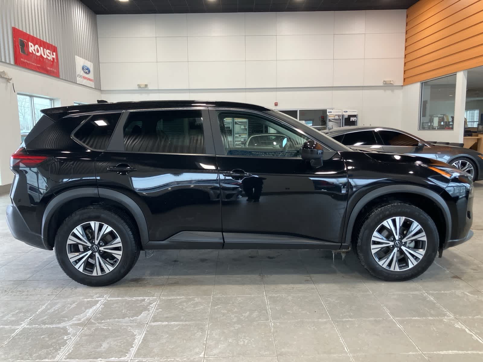 Thumbnail: 2023 Nissan Rogue - 4