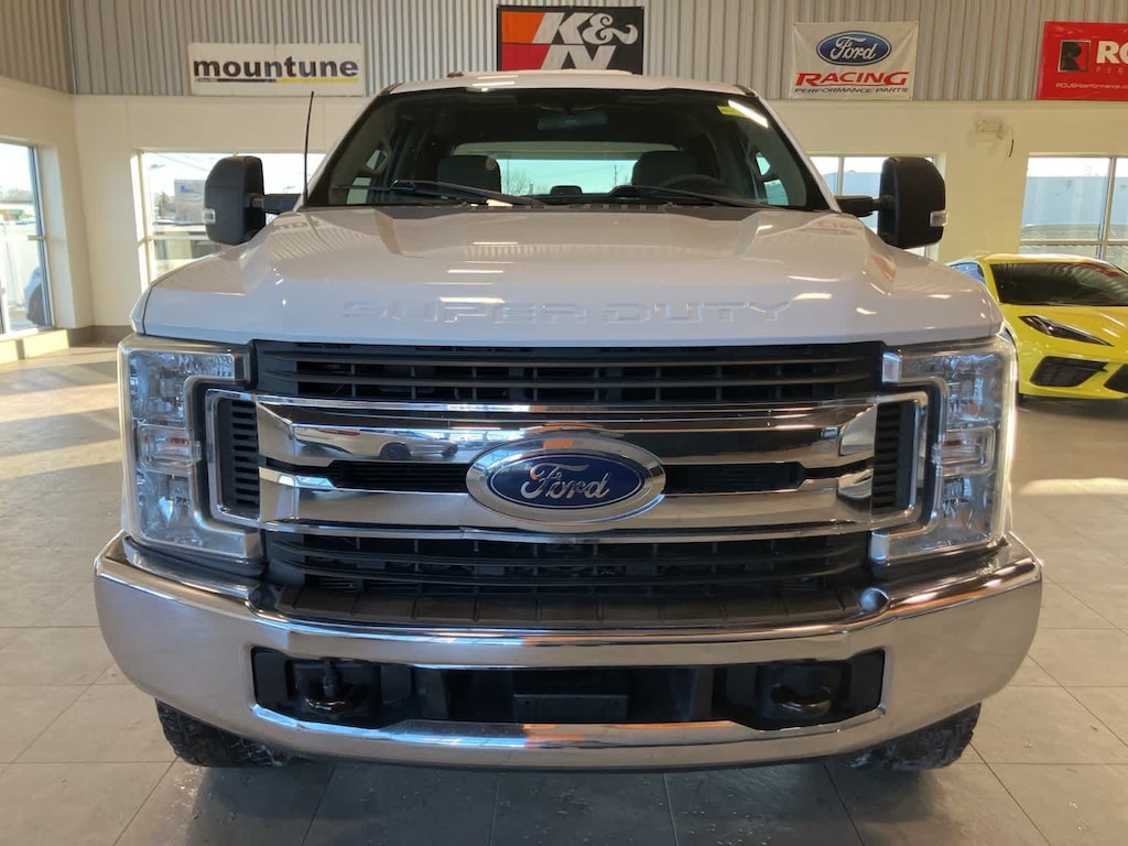 Used 2017 Ford Super Duty F-250 SRW XLT Truck