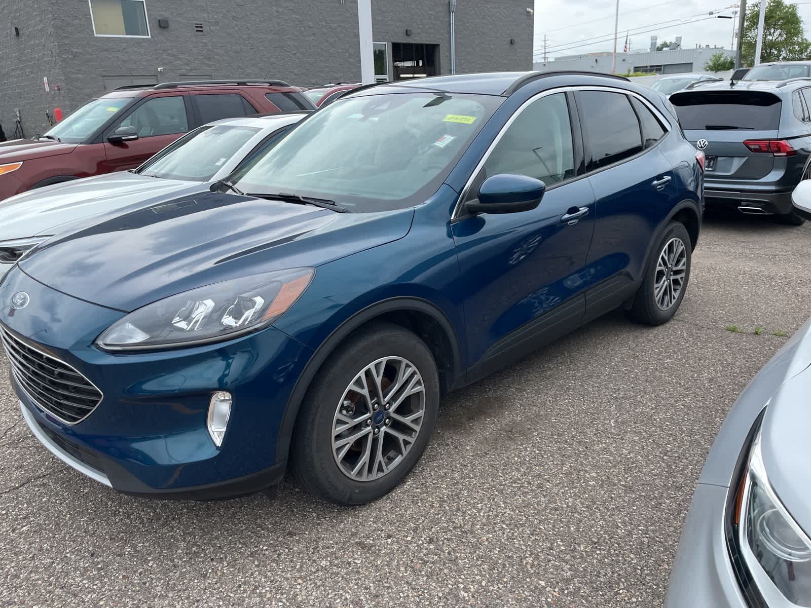 Thumbnail: 2020 Ford Escape - 4
