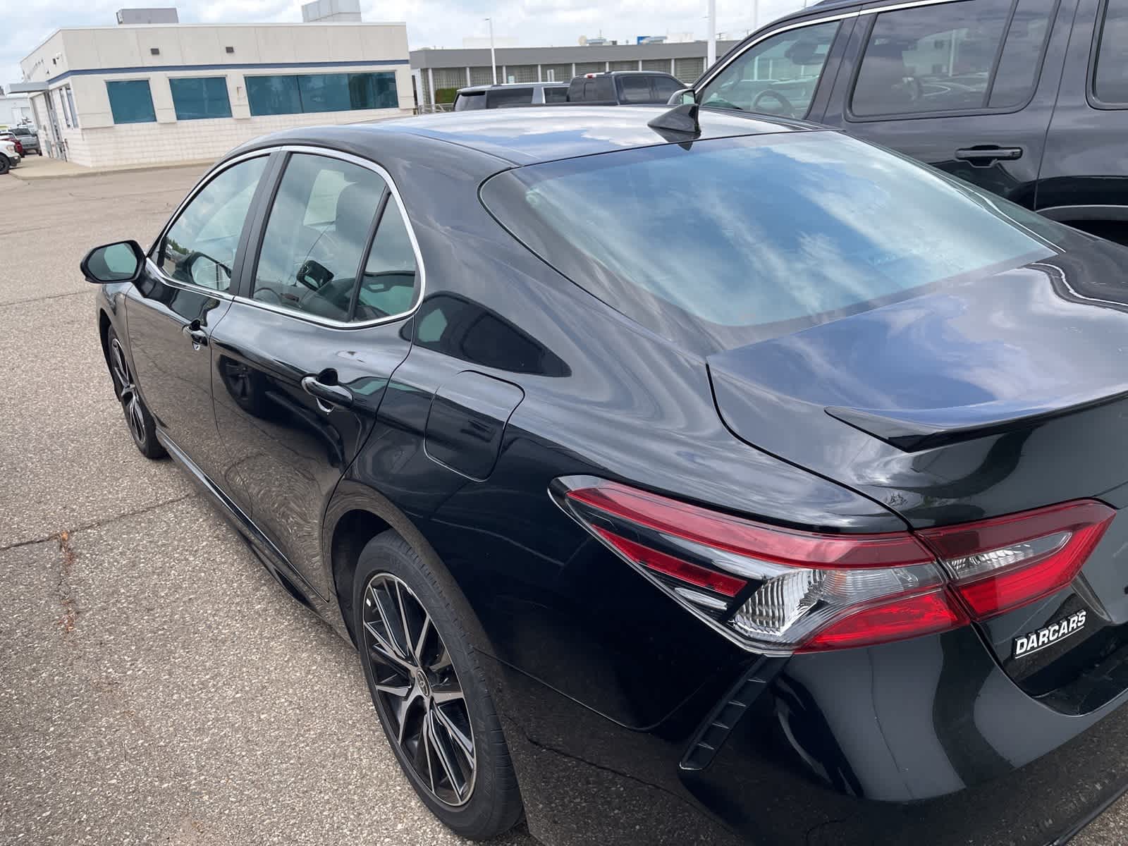 Thumbnail: 2023 Toyota Camry - 9