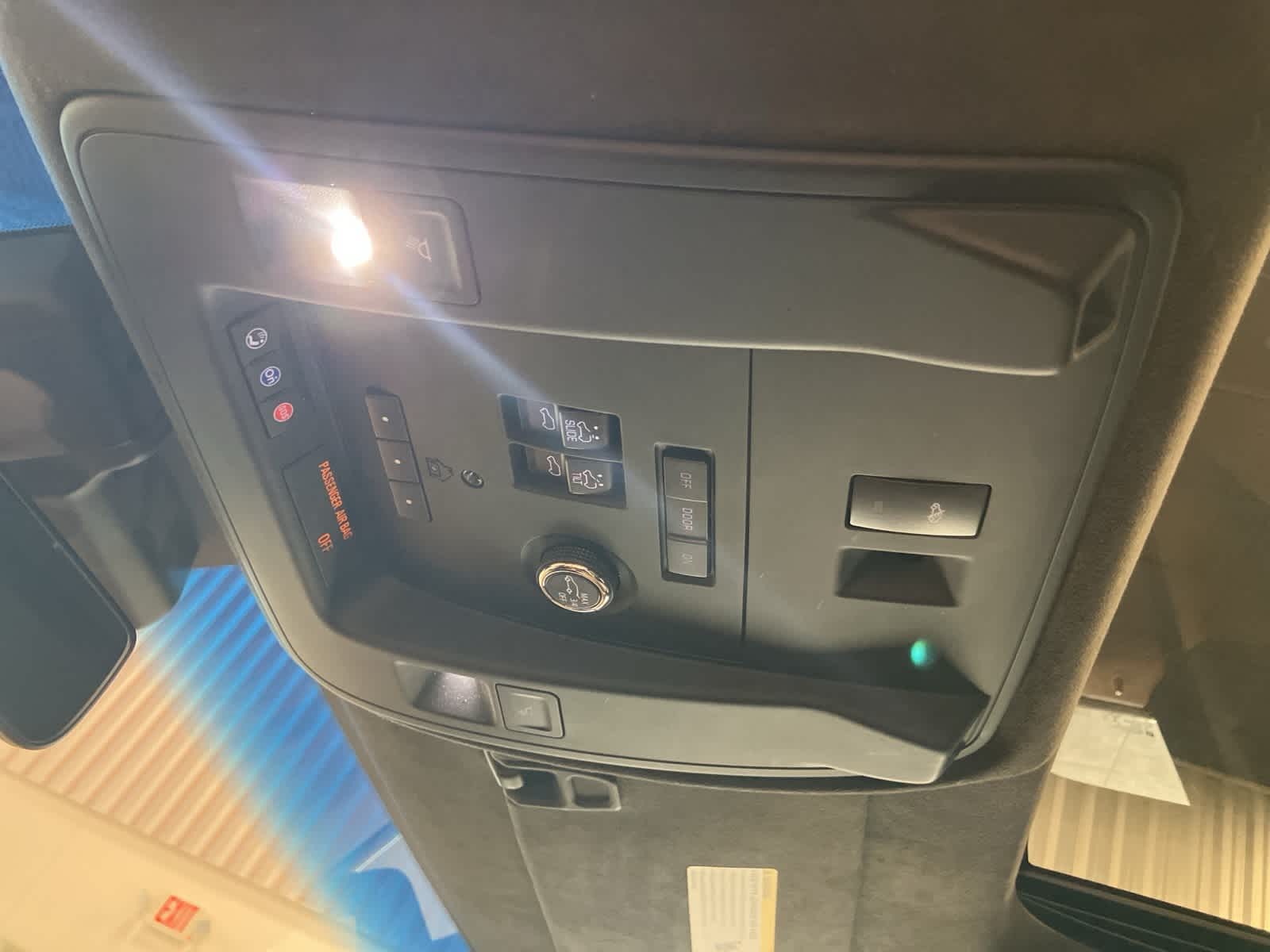 Thumbnail: 2019 Cadillac Escalade - 24