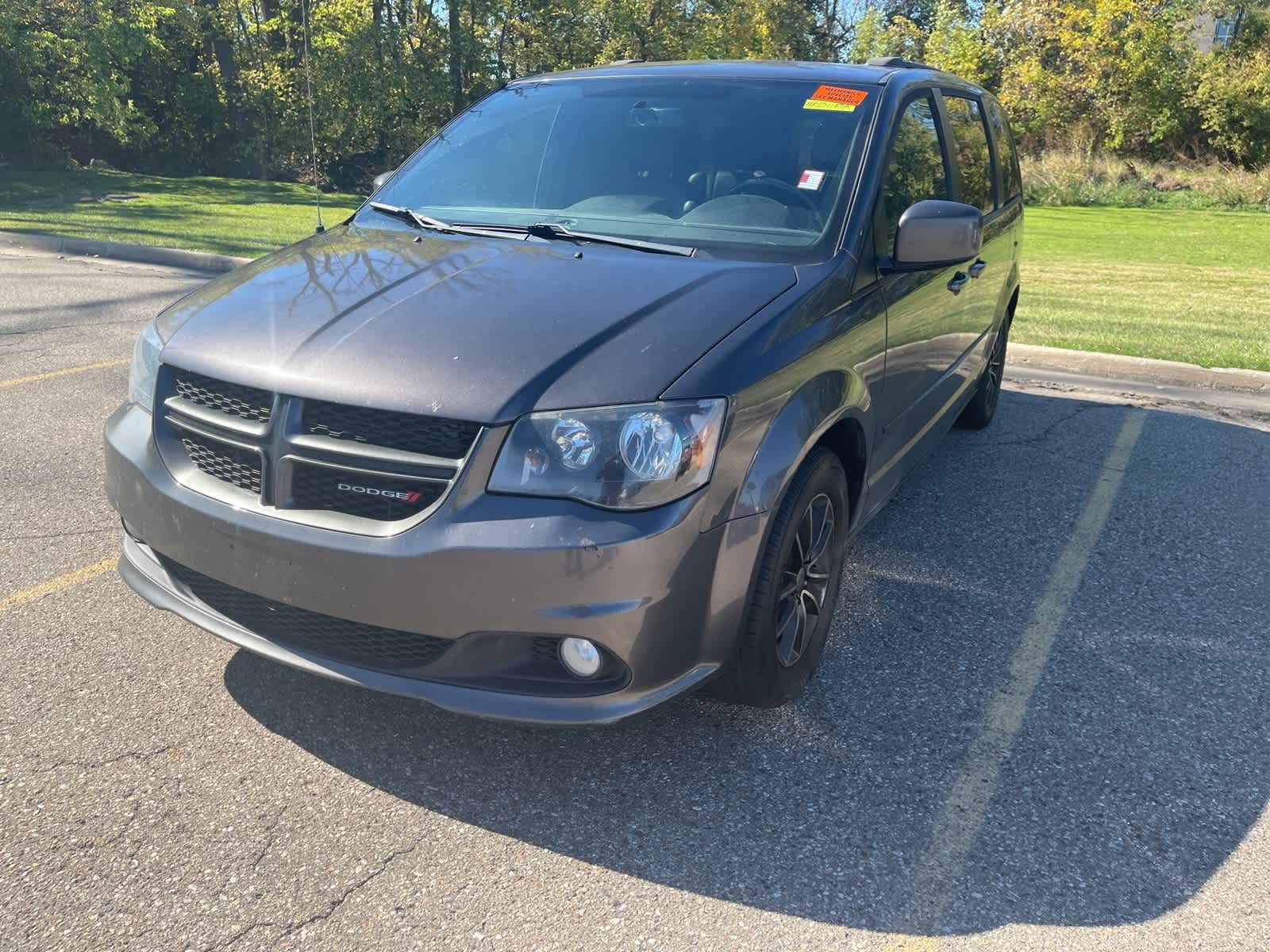 Thumbnail: 2017 Dodge Grand Caravan - 2