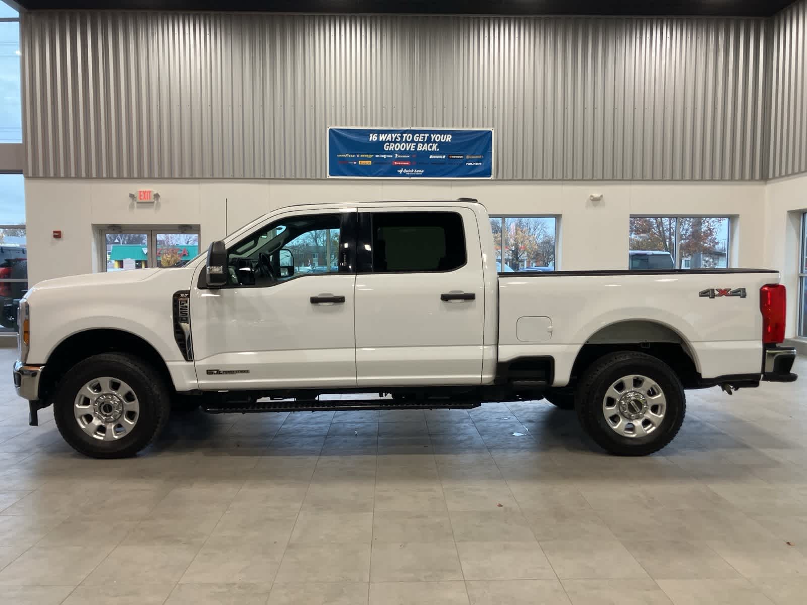 Thumbnail: 2024 Ford Econoline - 8