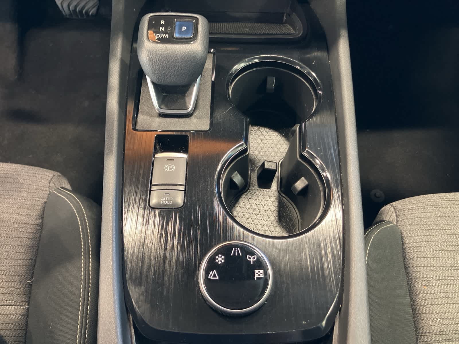 Thumbnail: 2021 Nissan Rogue - 15