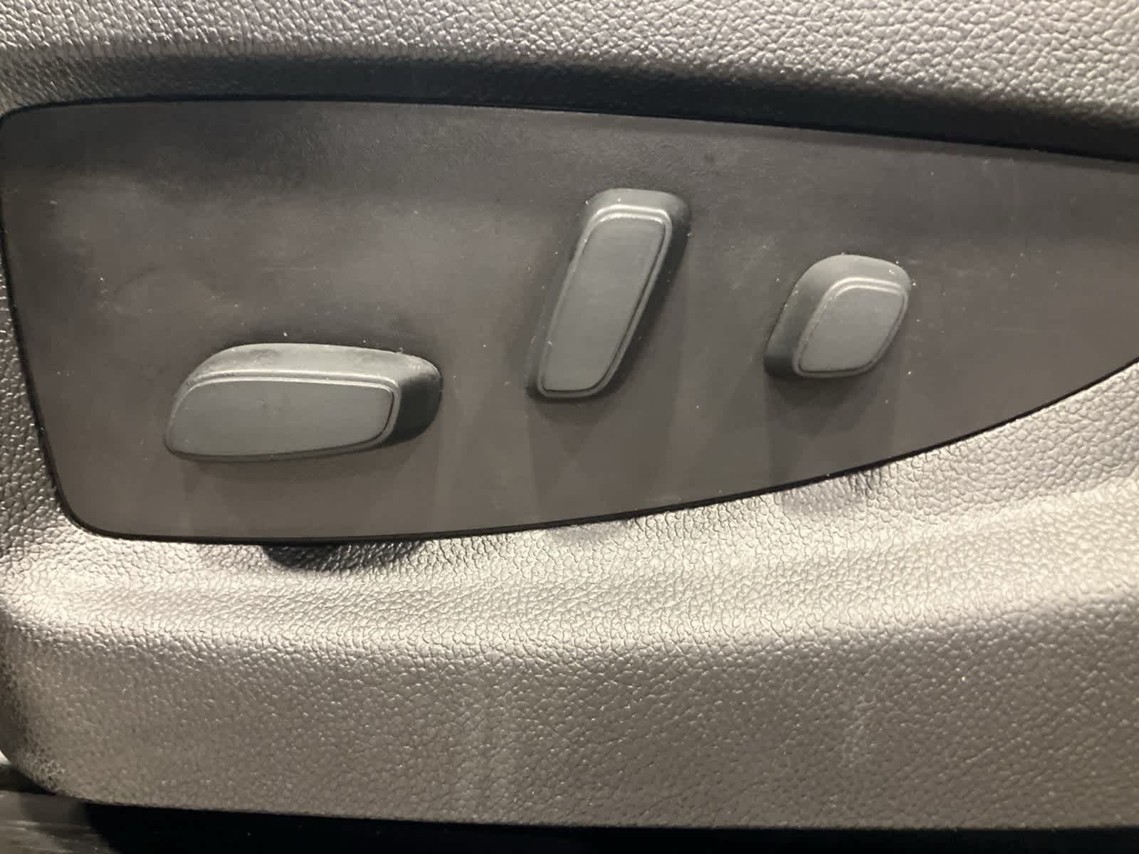 Thumbnail: 2018 Chevrolet Silverado 2500 - 13