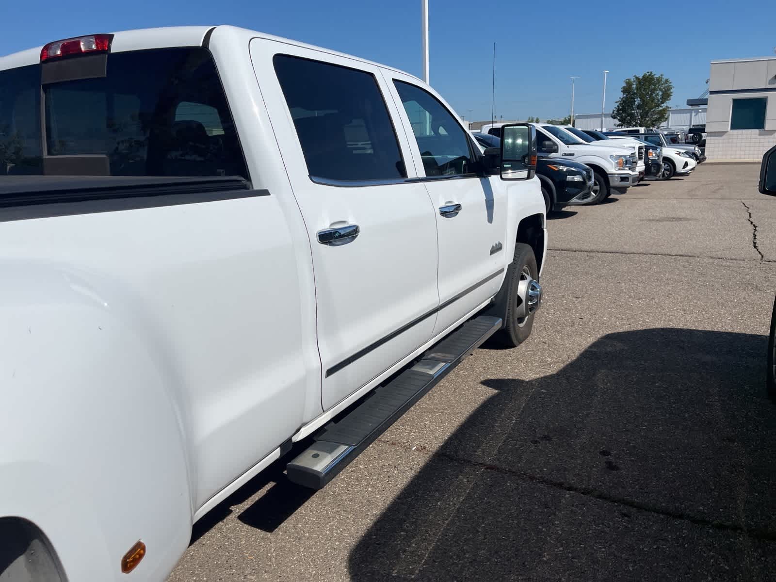 Thumbnail: 2019 Chevrolet Silverado 3500 - 16