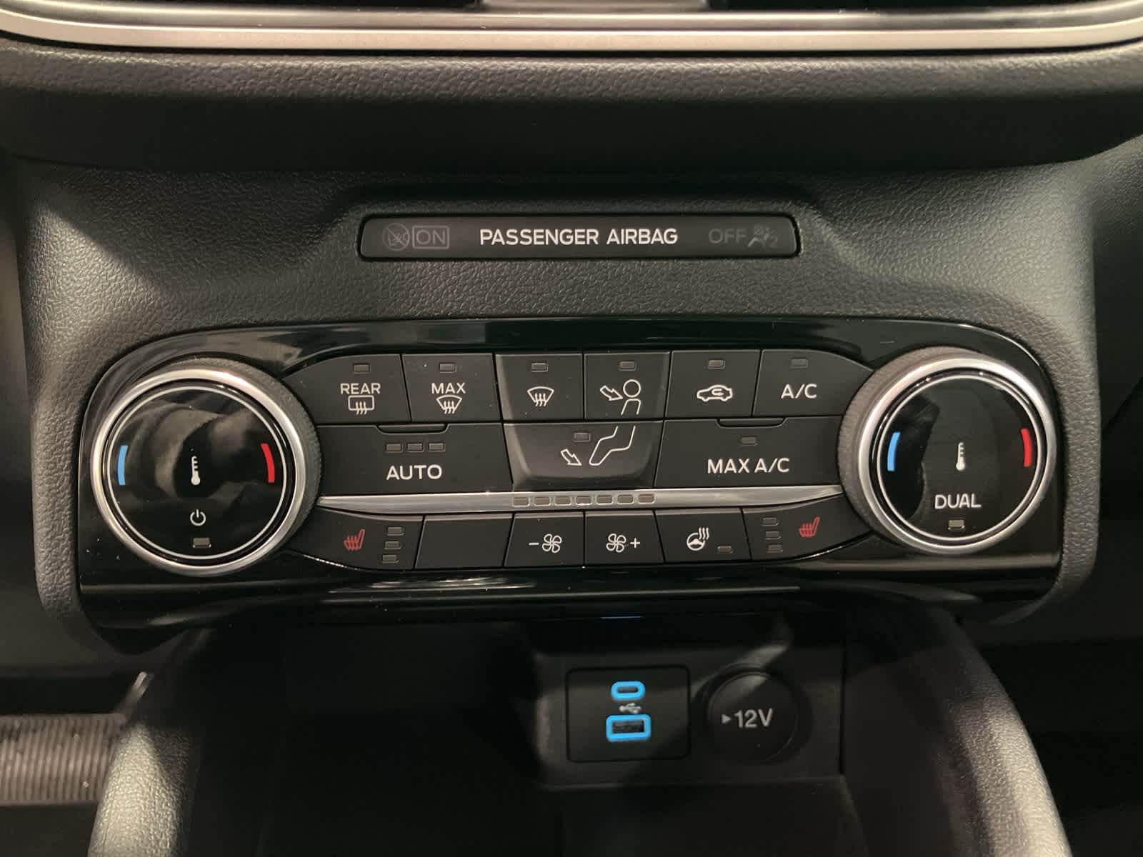 Thumbnail: 2022 Ford Escape - 17