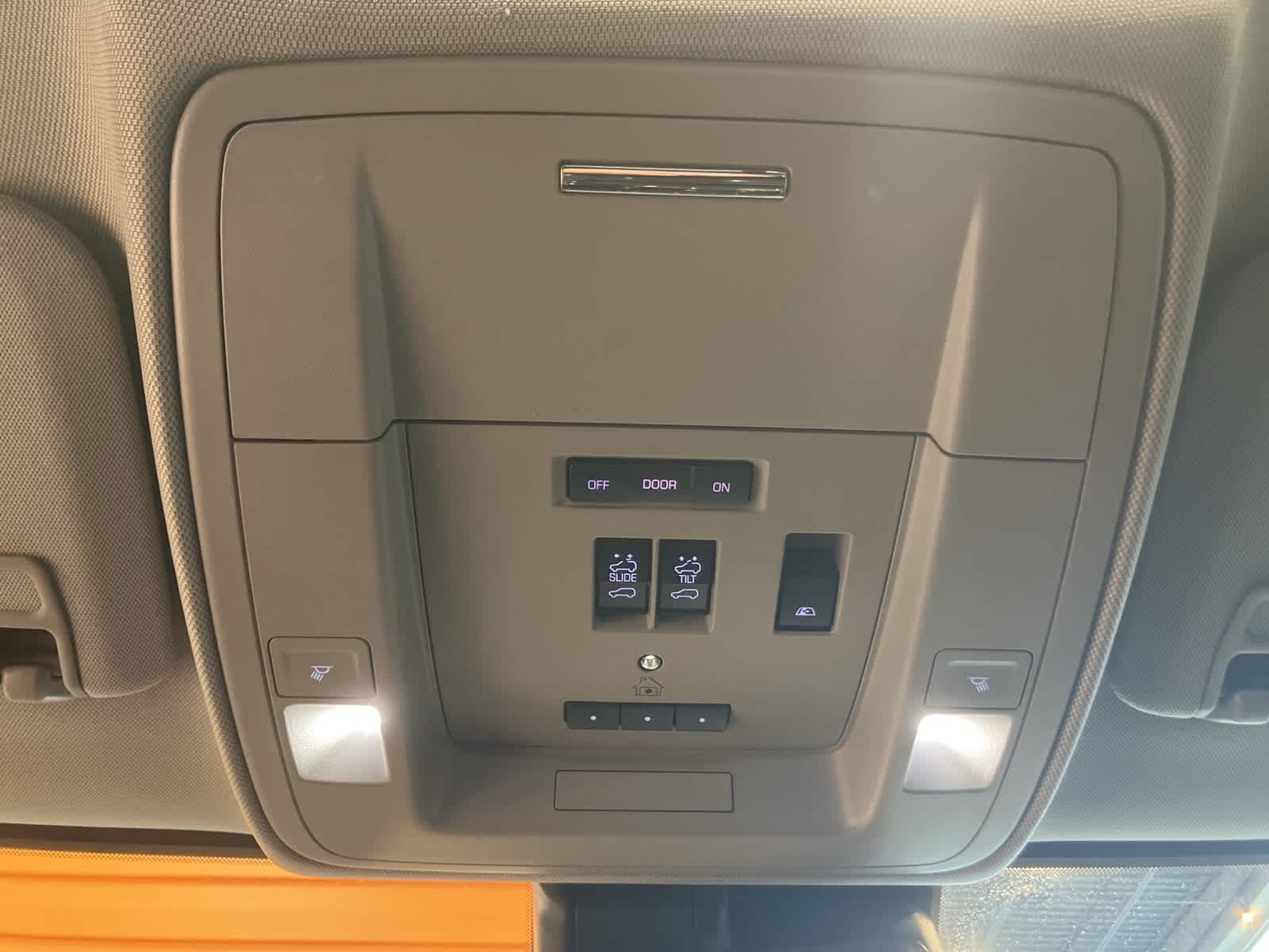 Thumbnail: 2018 Chevrolet Silverado 2500 - 24