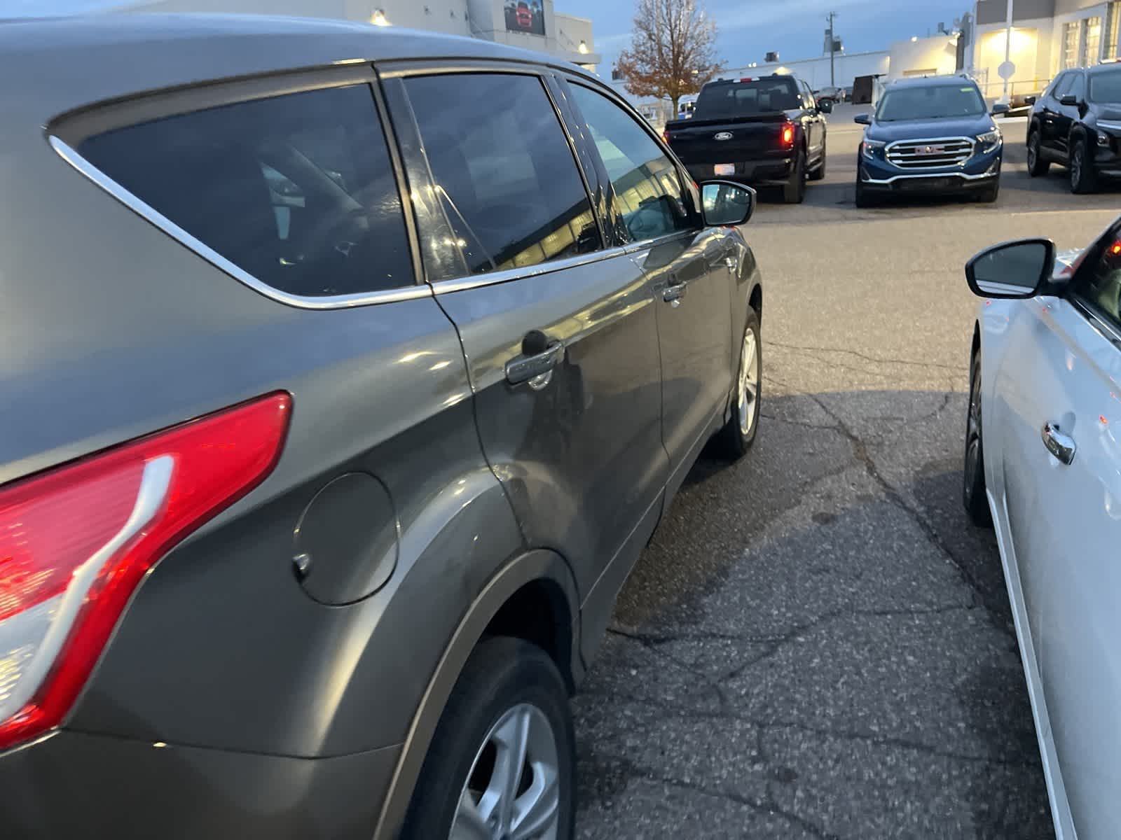 Thumbnail: 2015 Ford Escape - 16