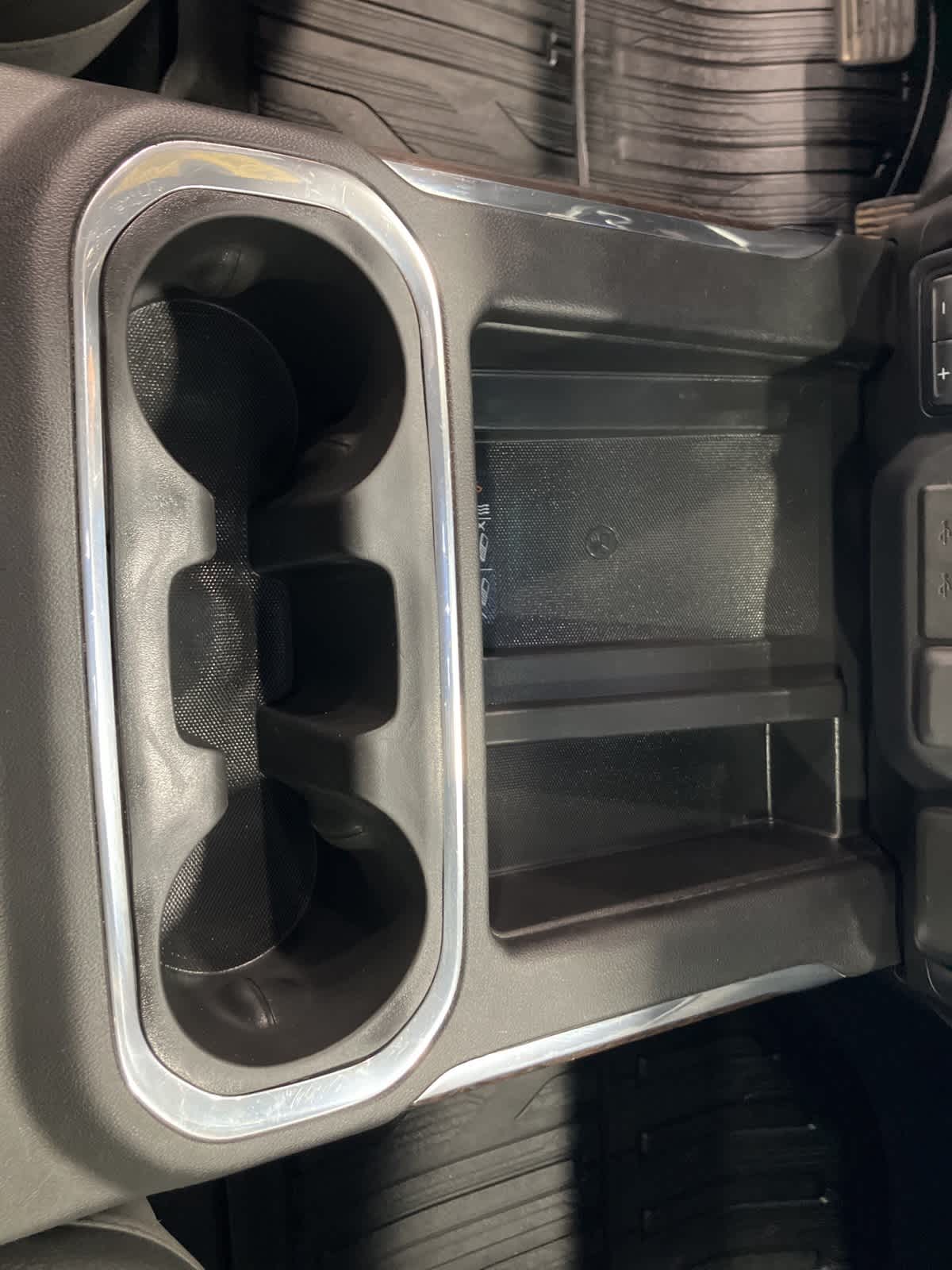 Thumbnail: 2020 GMC Sierra 3500 - 20