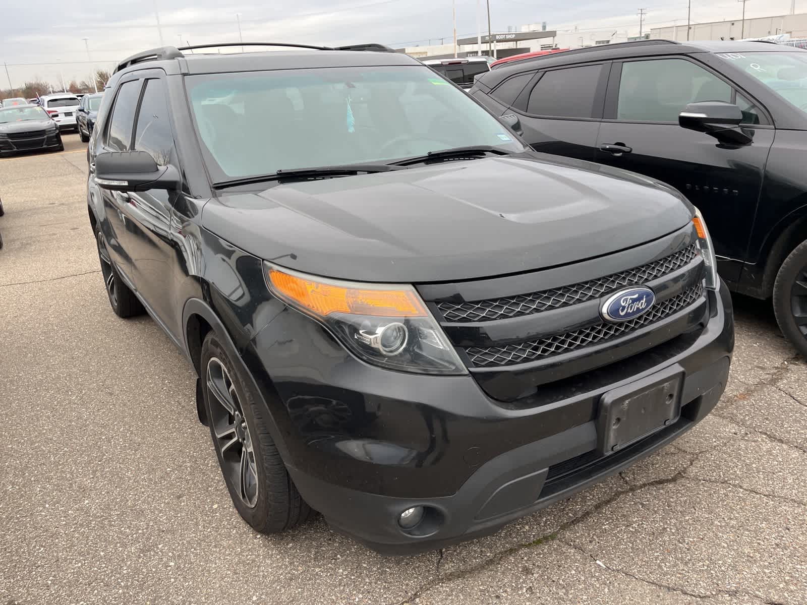 Thumbnail: 2015 Ford Explorer - 20