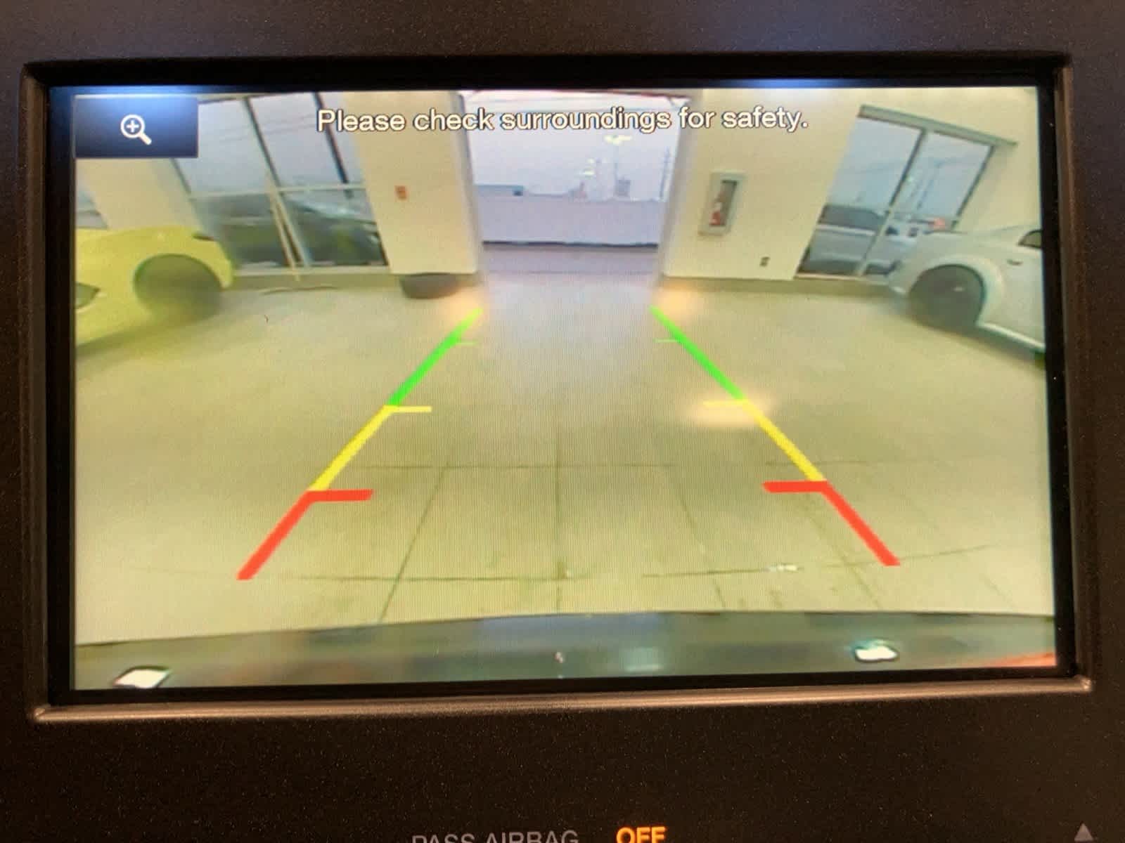 Thumbnail: 2015 Lincoln MKZ - 23