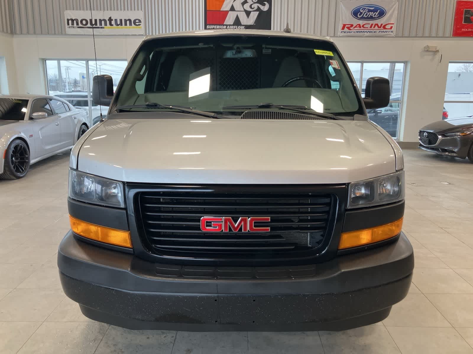 Thumbnail: 2021 GMC Savana - 2