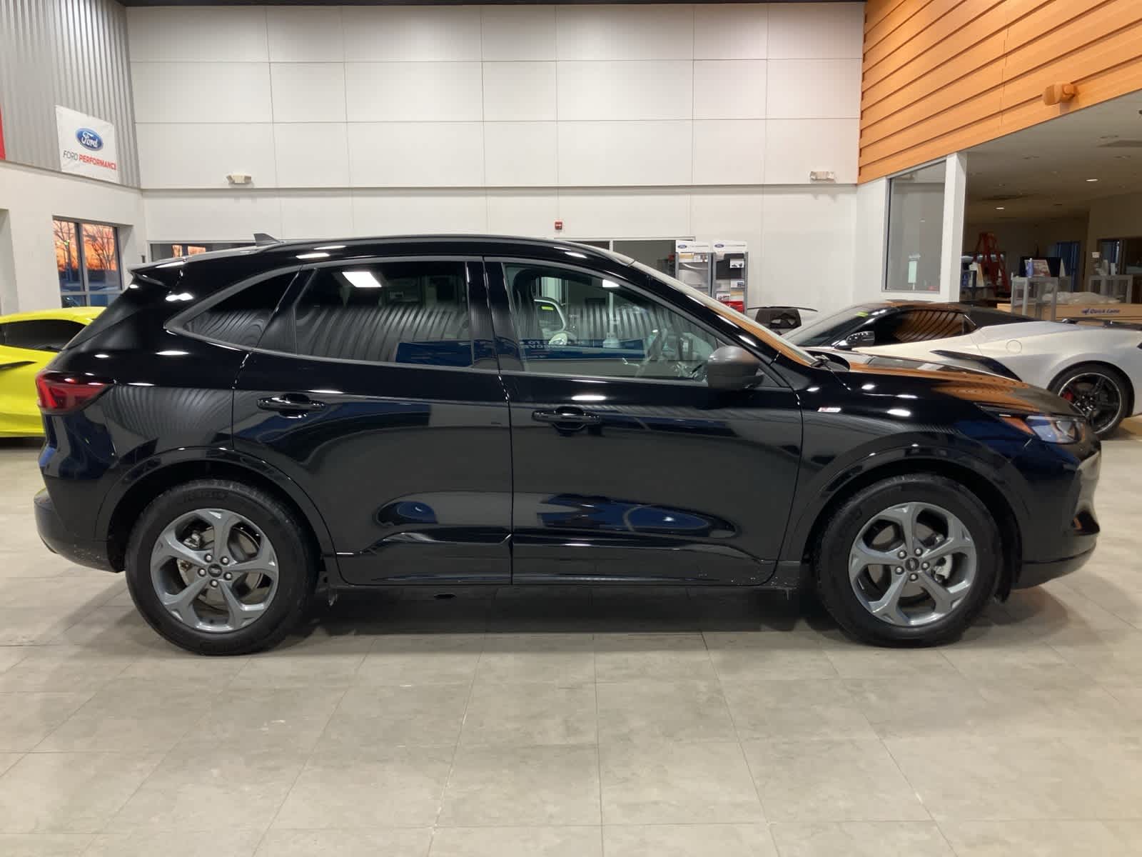 Thumbnail: 2023 Ford Escape - 4