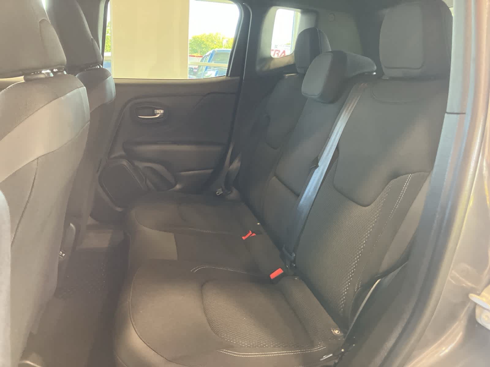 Thumbnail: 2022 Jeep Renegade - 24