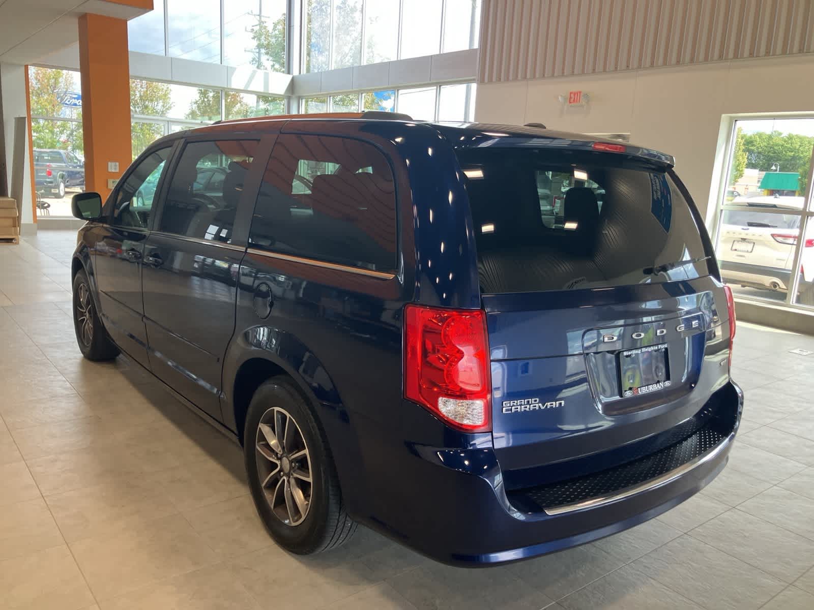 Thumbnail: 2017 Dodge Grand Caravan - 7