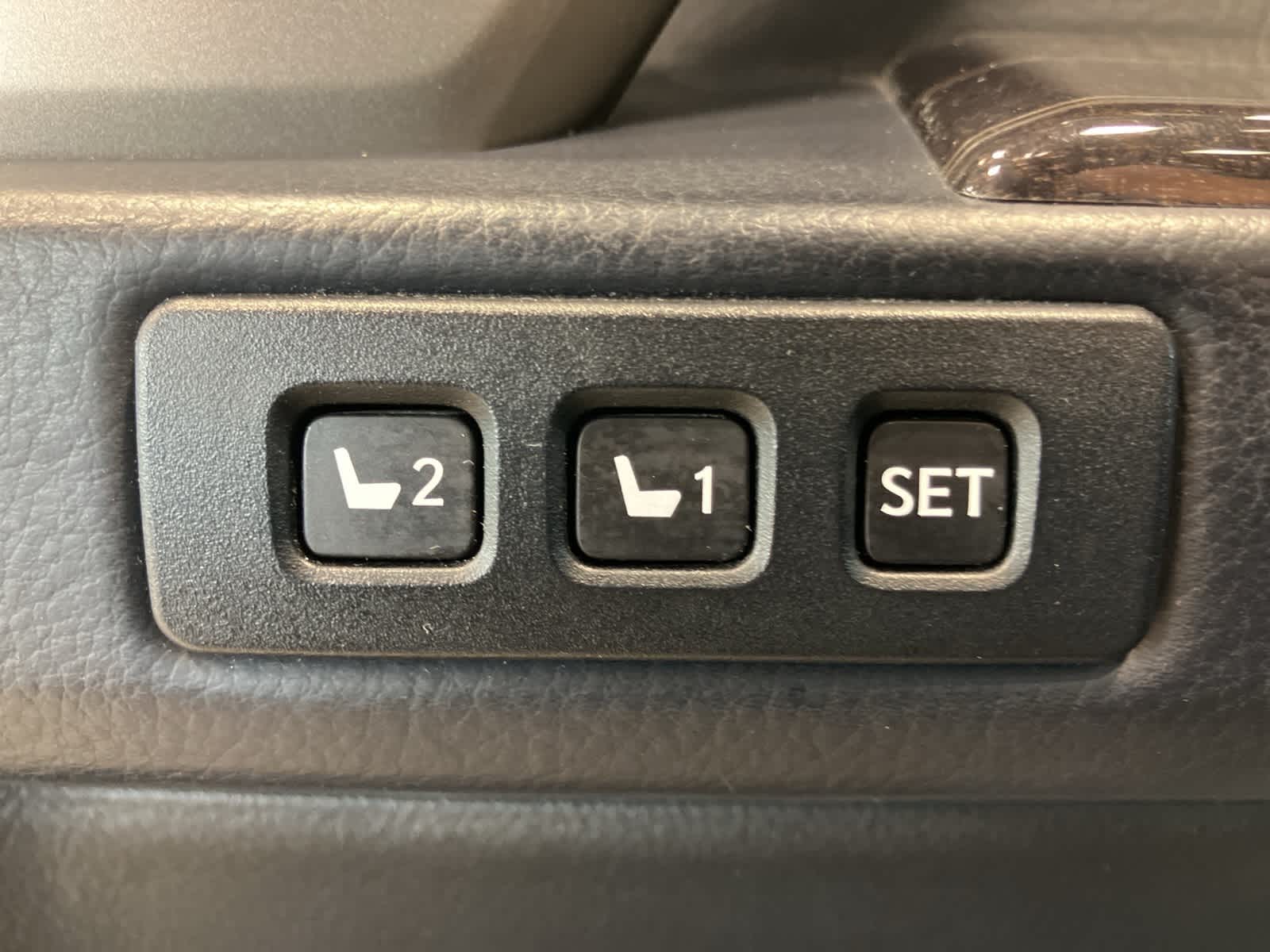 Thumbnail: 2021 Lexus GX - 14