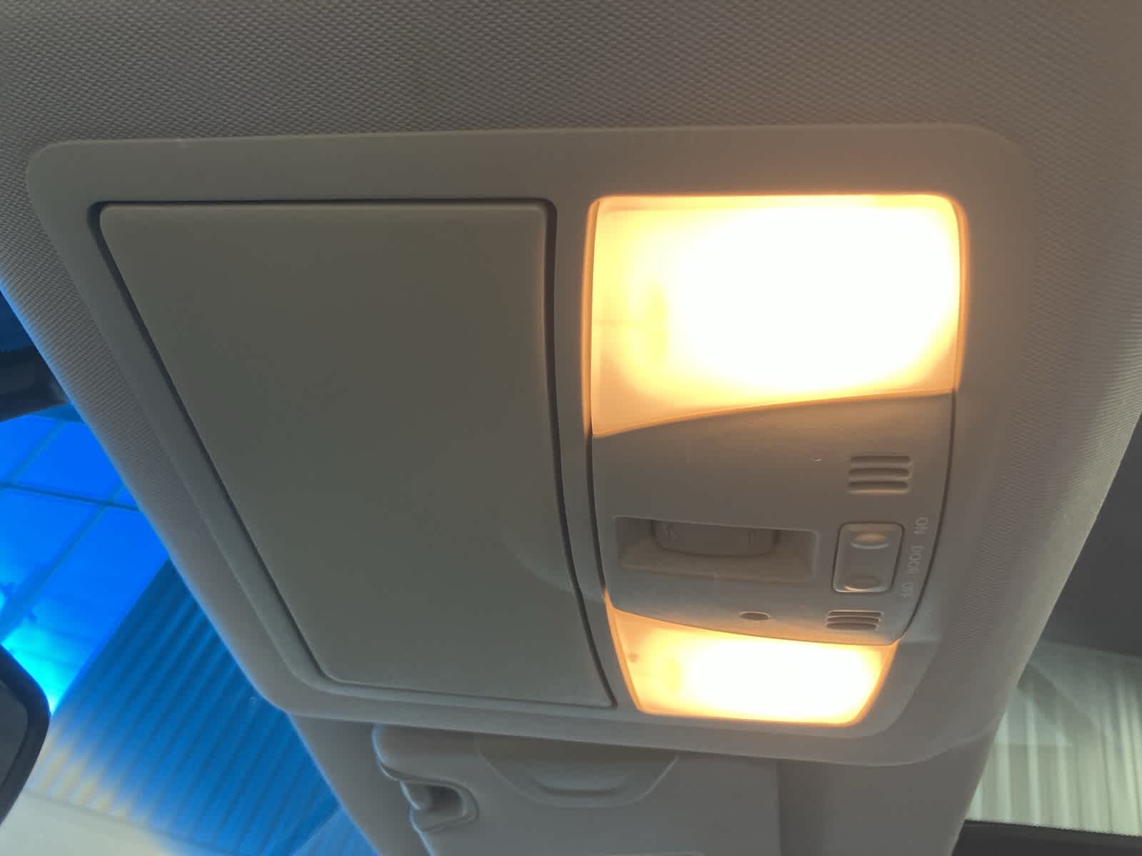 Thumbnail: 2010 INFINITI EX35 - 19