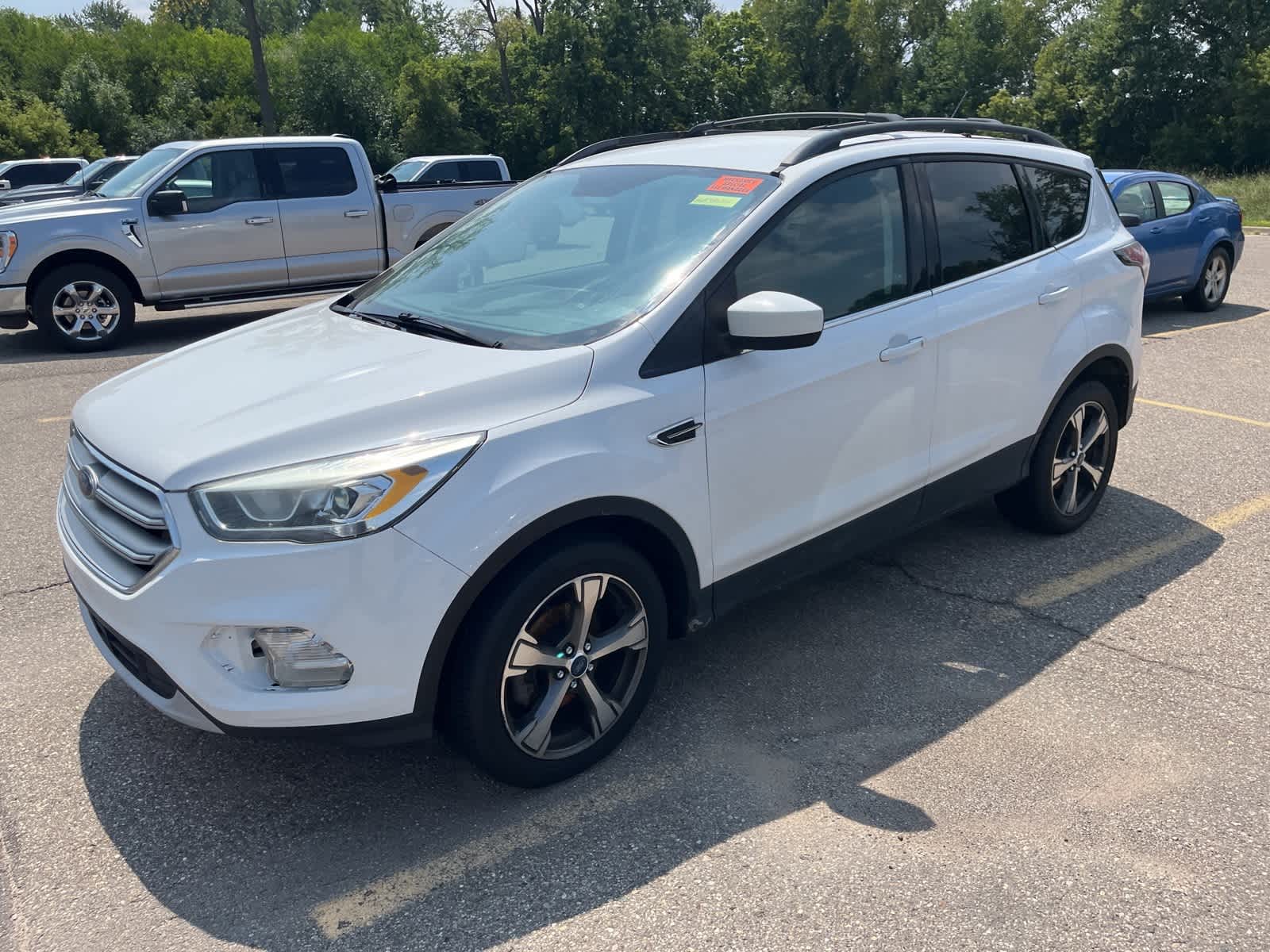 Thumbnail: 2017 Ford Escape - 4