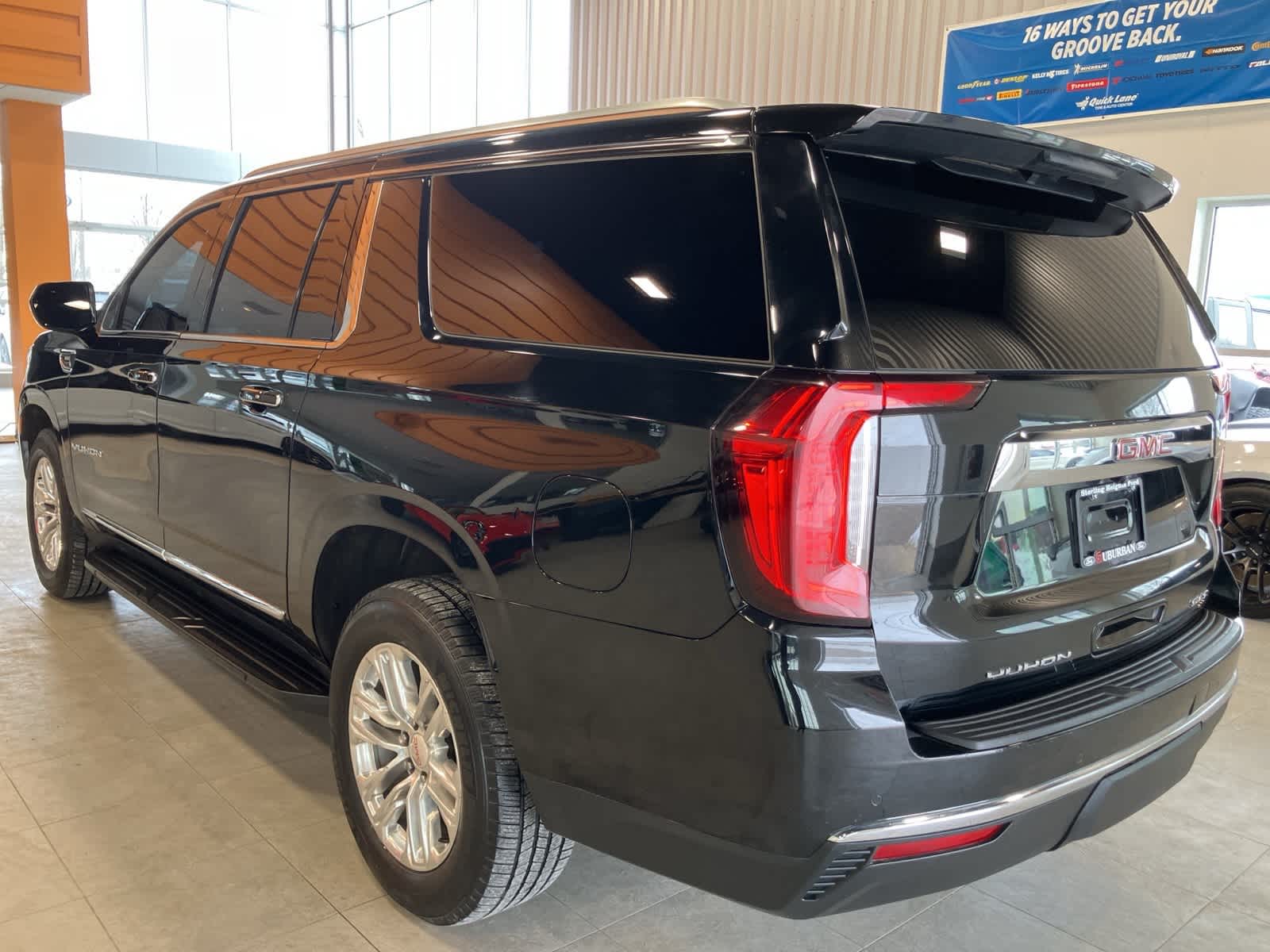 Thumbnail: 2021 GMC Yukon XL - 7